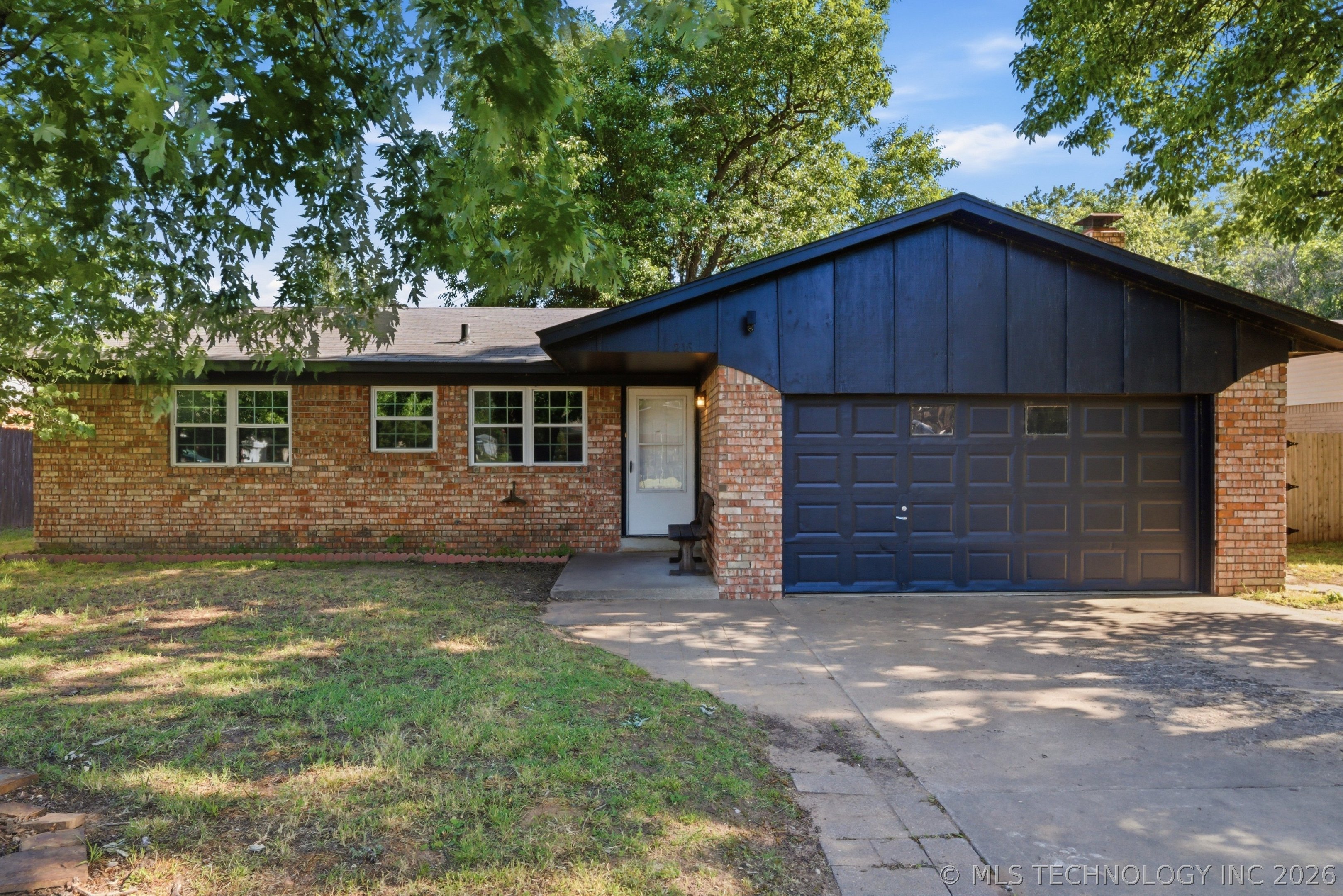 216 E J Street Property Photo 1
