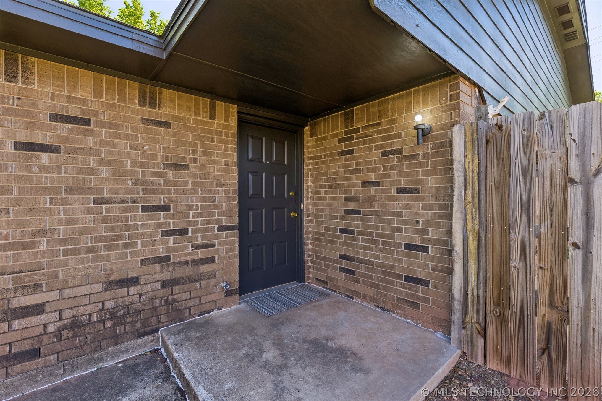 3909 W 18th Court Property Photo 6