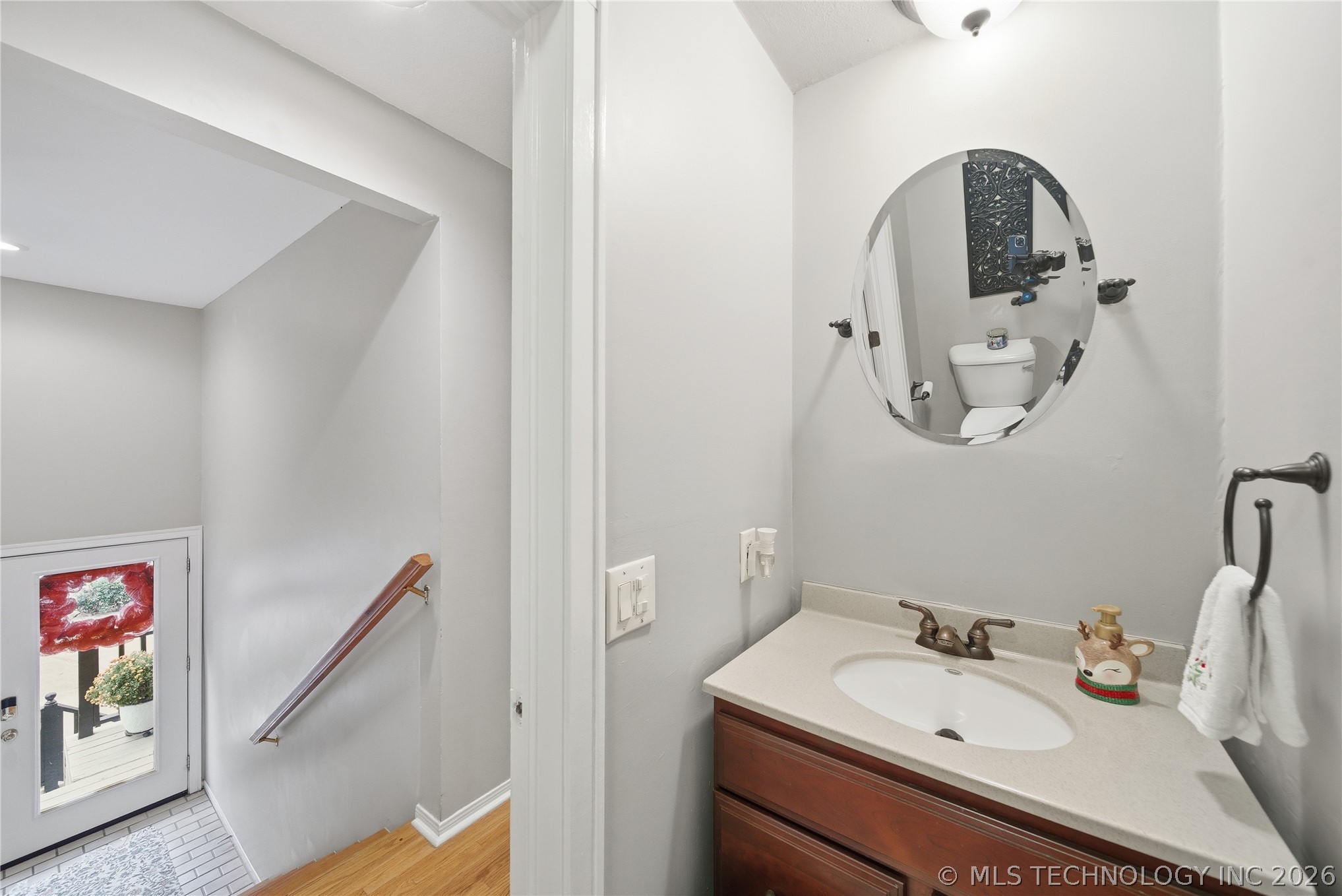 1227 S Lawton Avenue 14 Property Photo 15