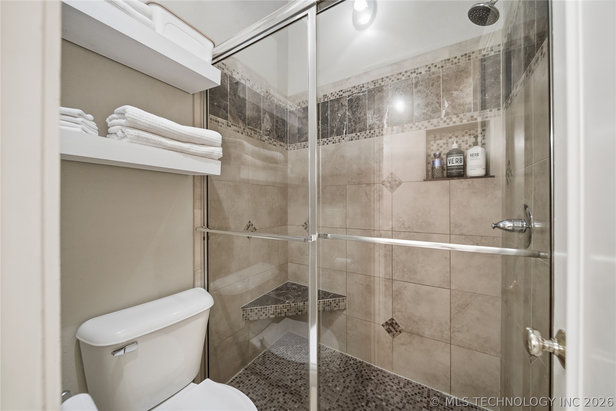1227 S Lawton Avenue 14 Property Photo 20