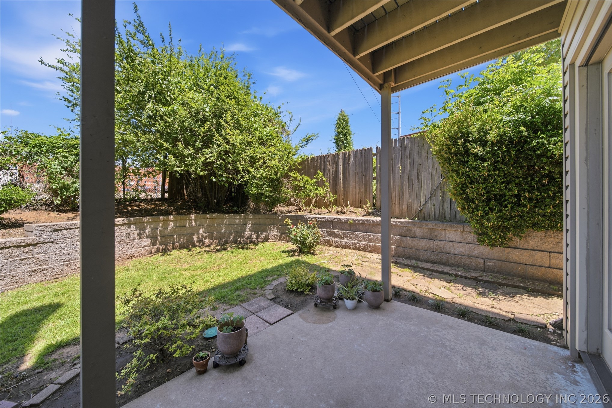 1227 S Lawton Avenue 14 Property Photo 29