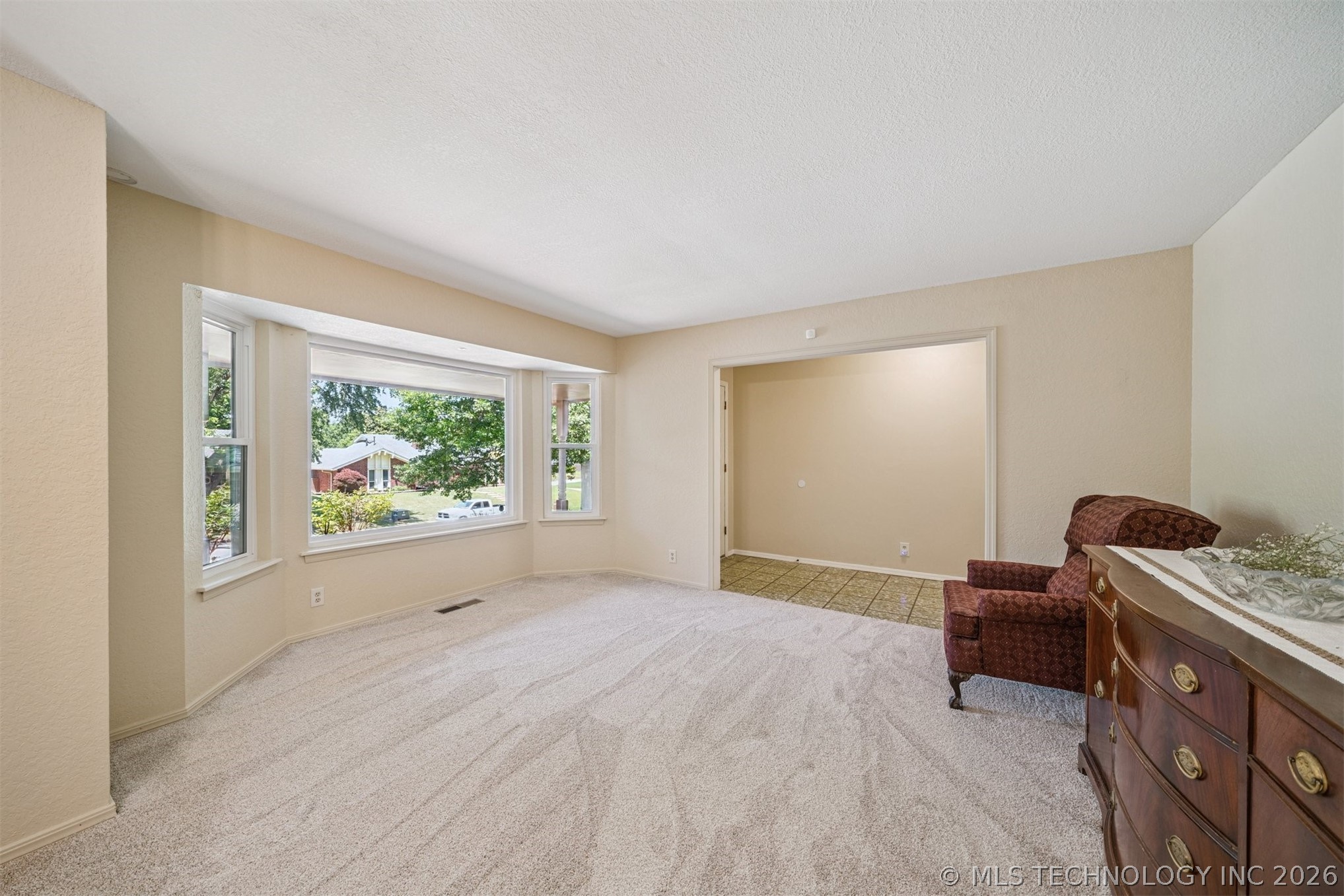 5732 E 64th Street Property Photo 3
