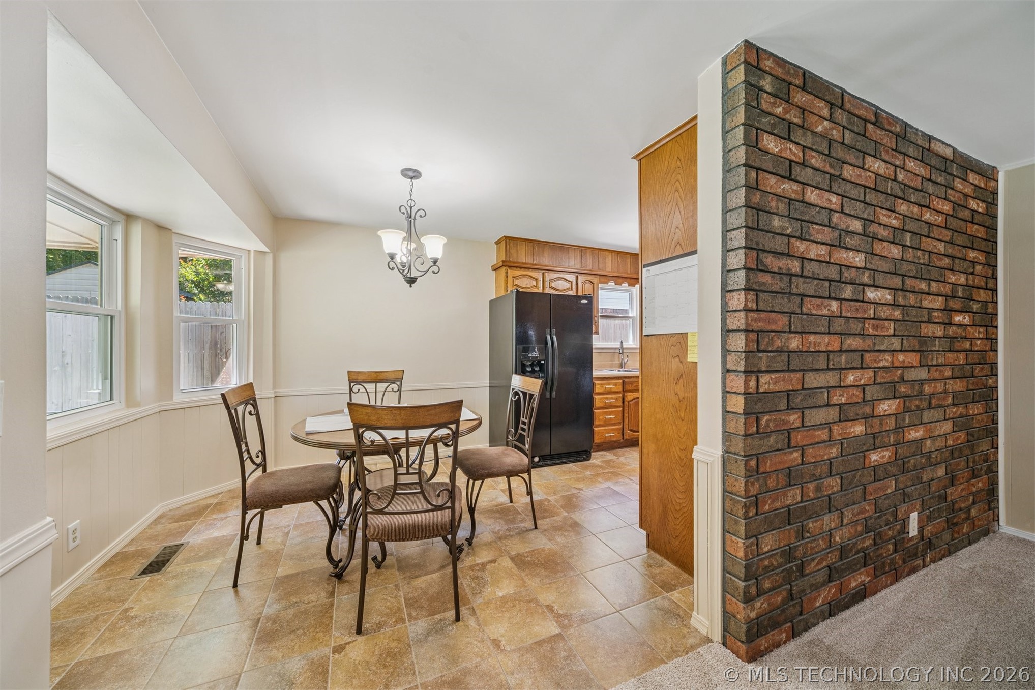 5732 E 64th Street Property Photo 14