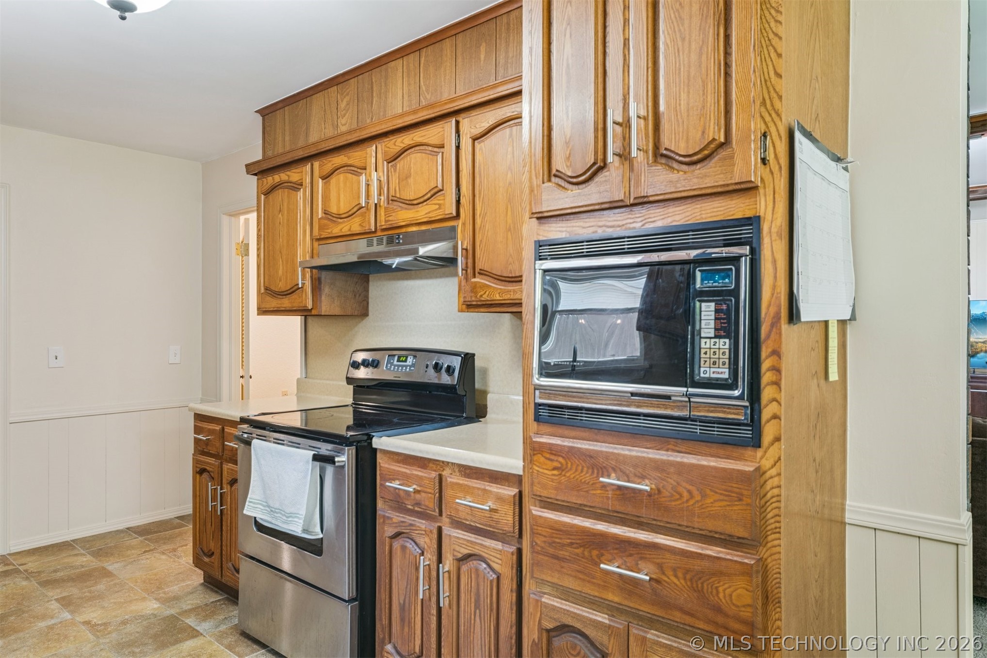 5732 E 64th Street Property Photo 17