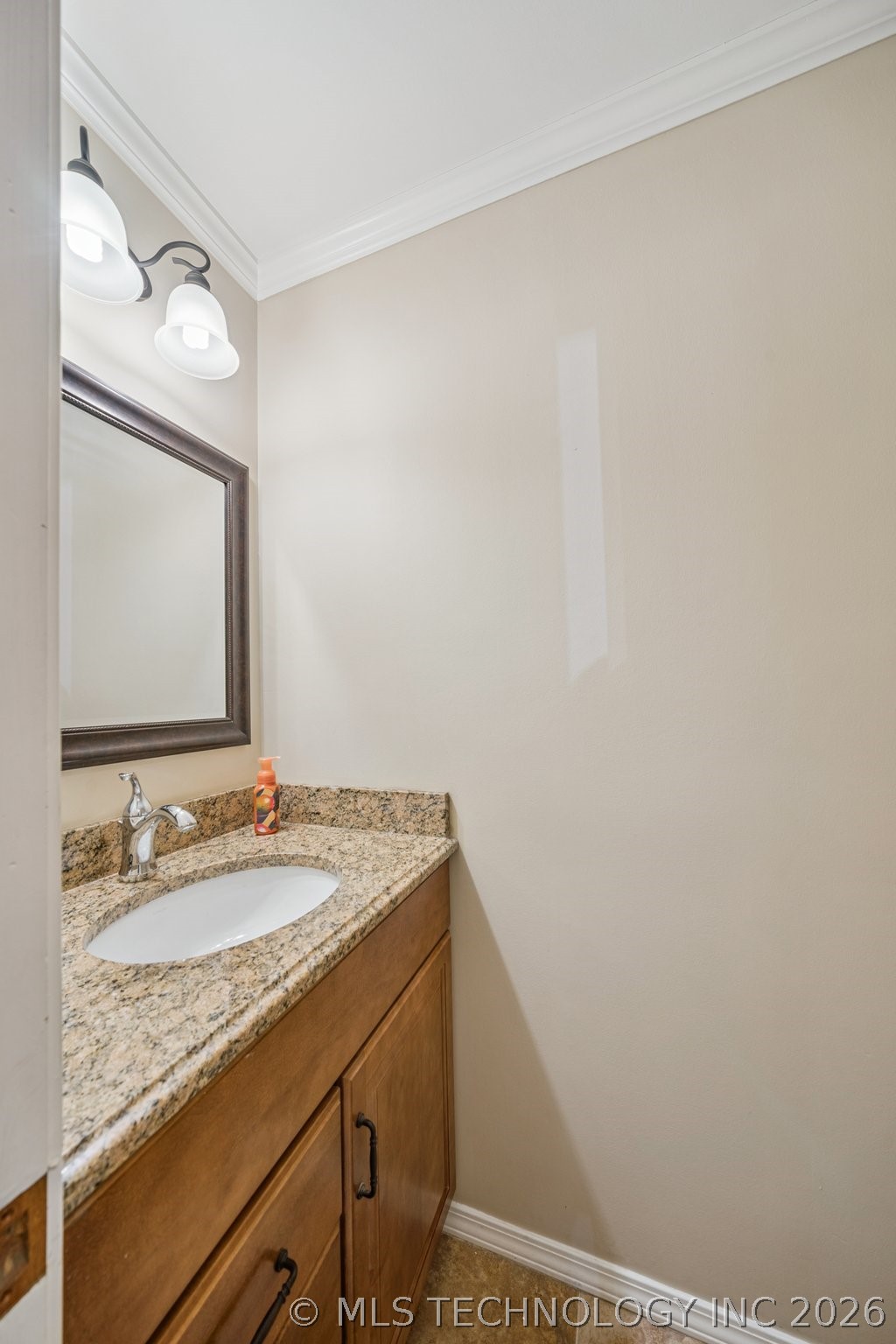 5732 E 64th Street Property Photo 23
