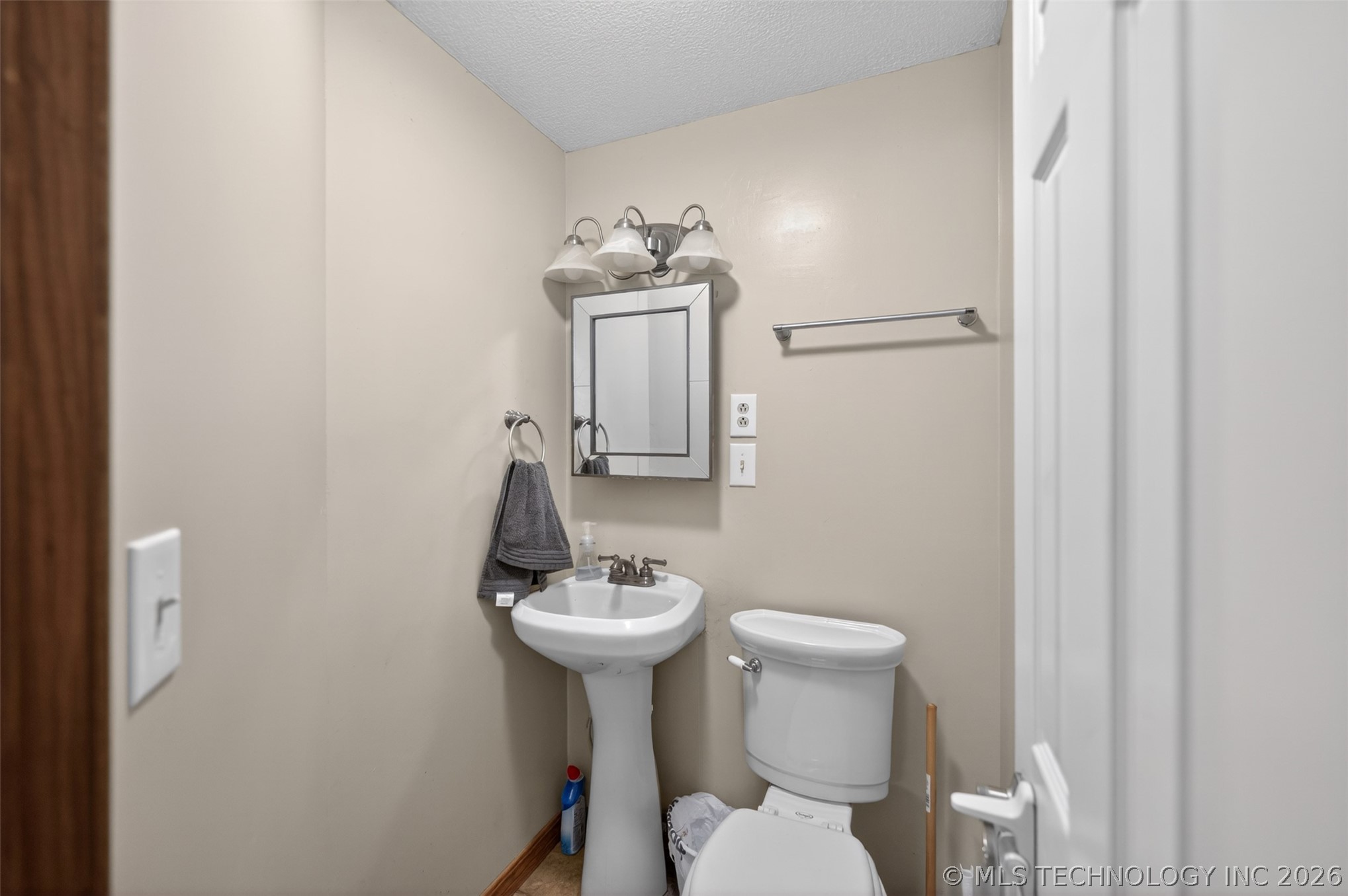 9596 N 447 Road Property Photo 26