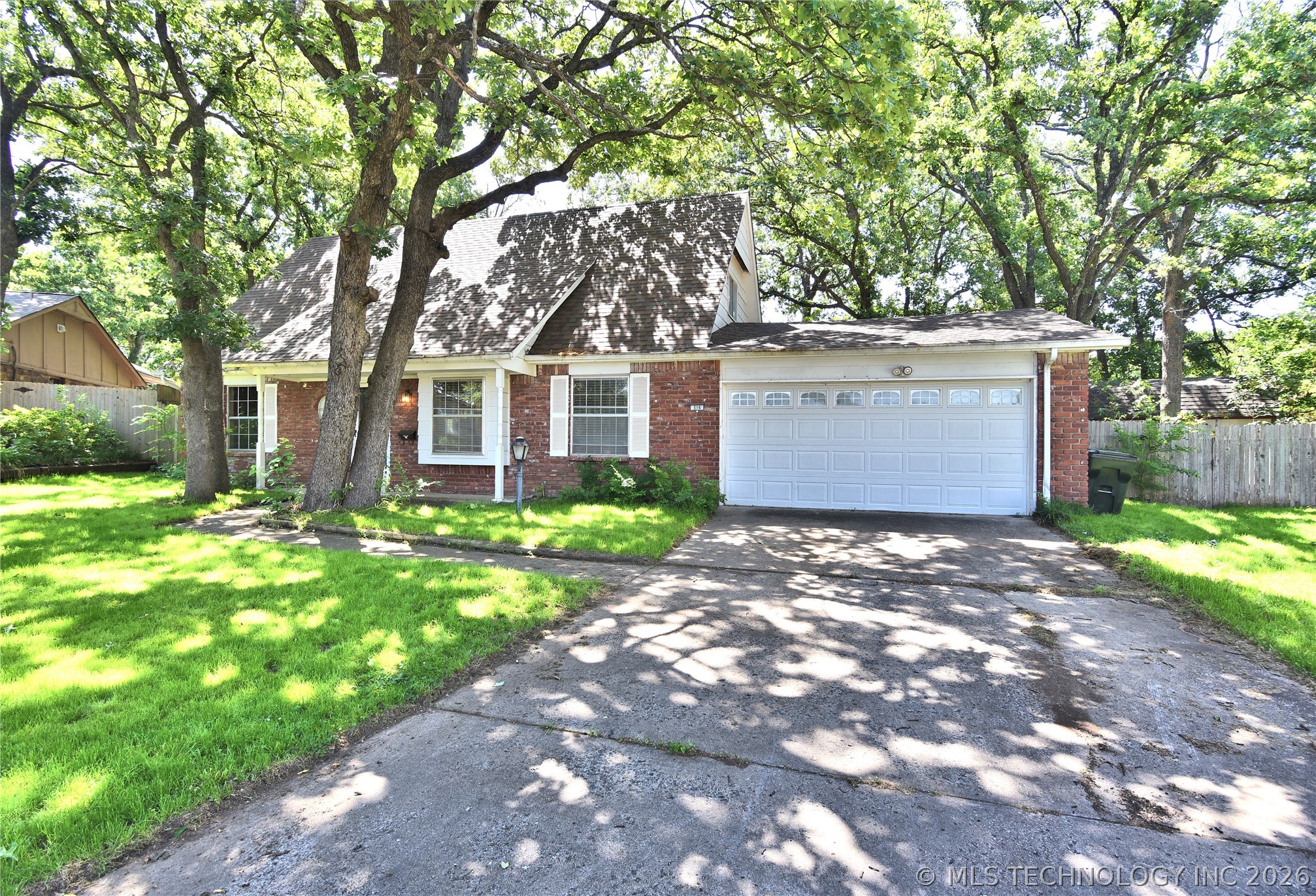 316 Redbud Court Property Photo 2