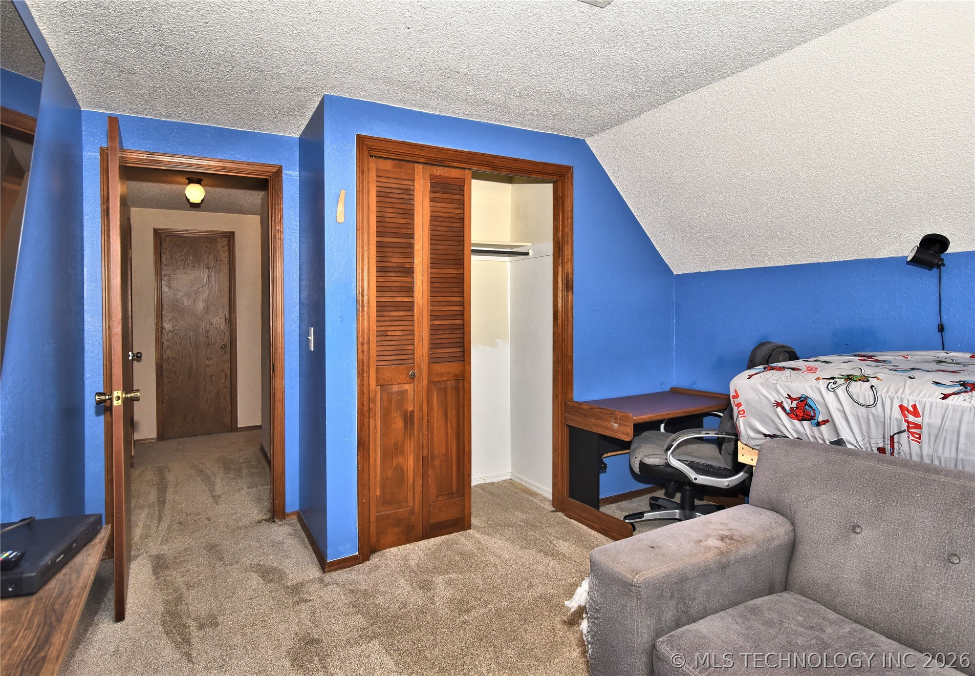 316 Redbud Court Property Photo 23