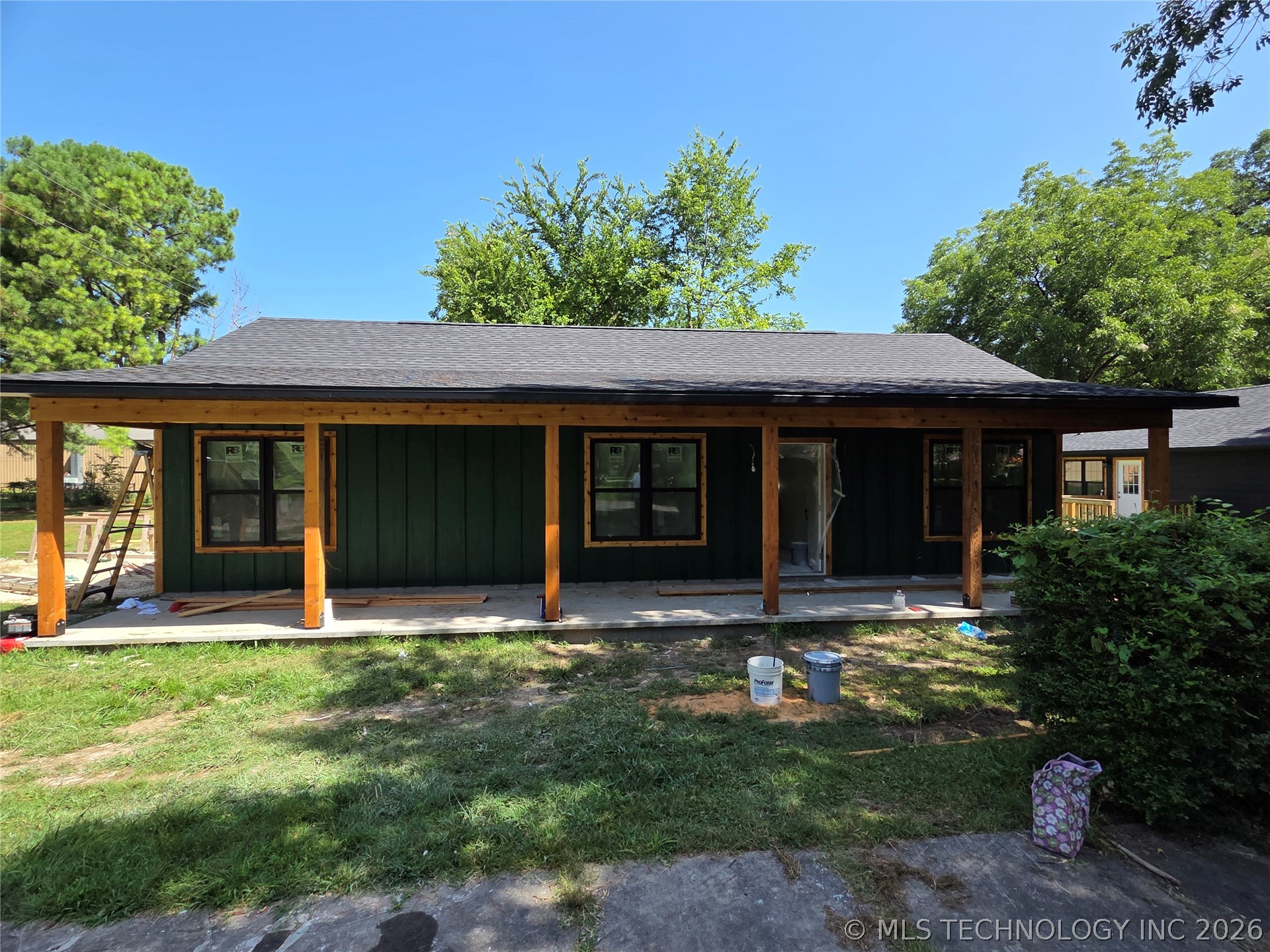 1344 W Main Avenue Property Photo 1