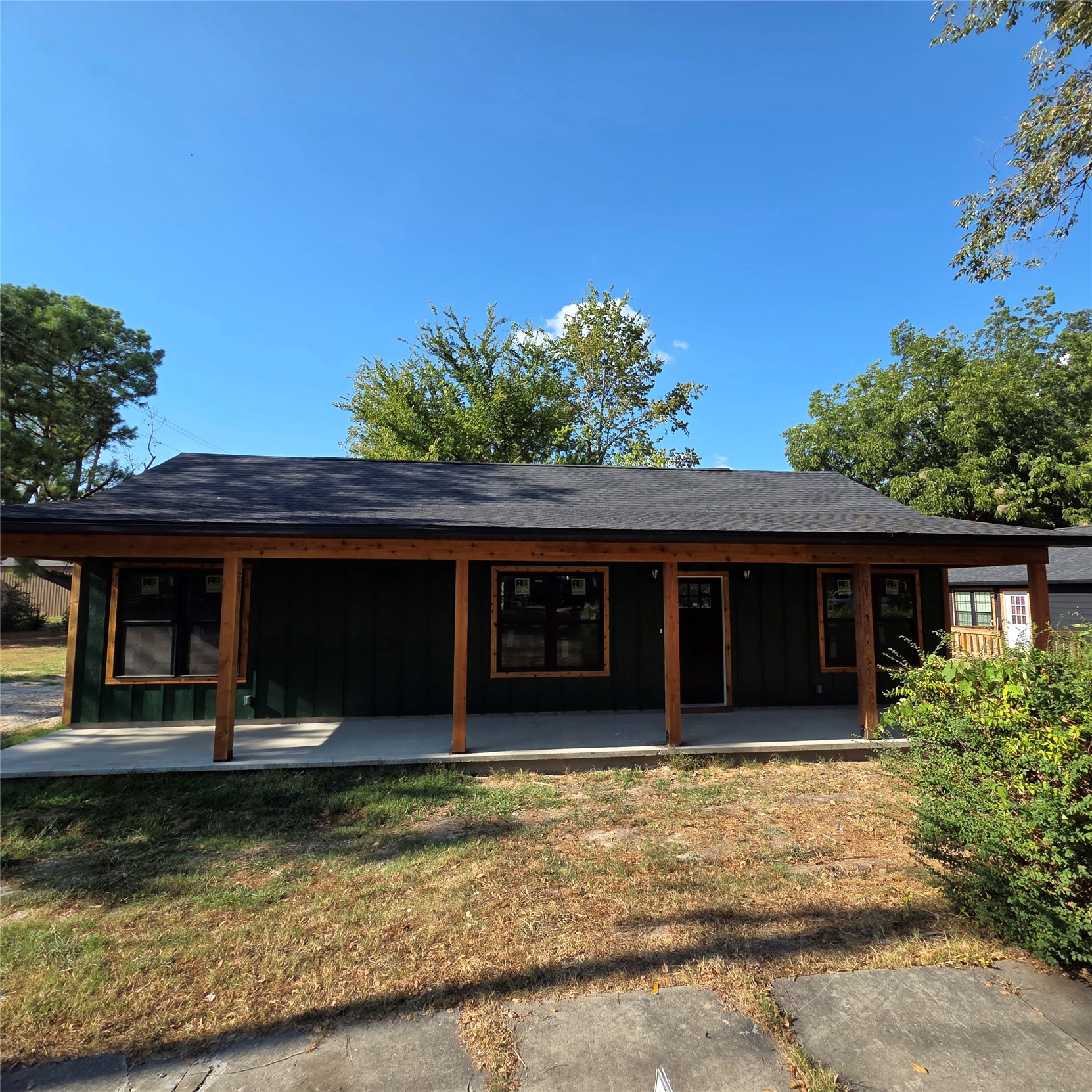 1344 W Main Avenue Property Photo 5