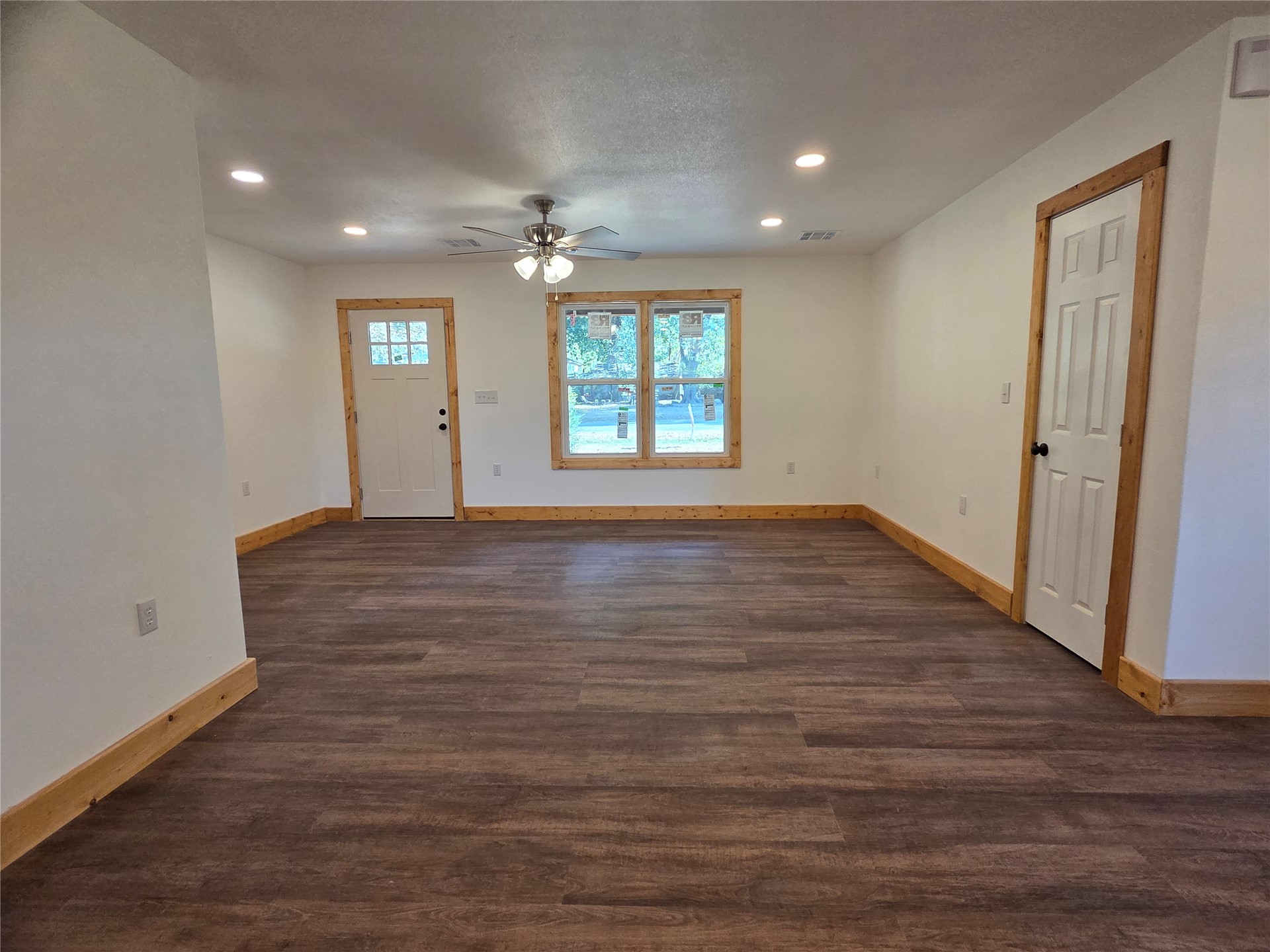 1344 W Main Avenue Property Photo 20