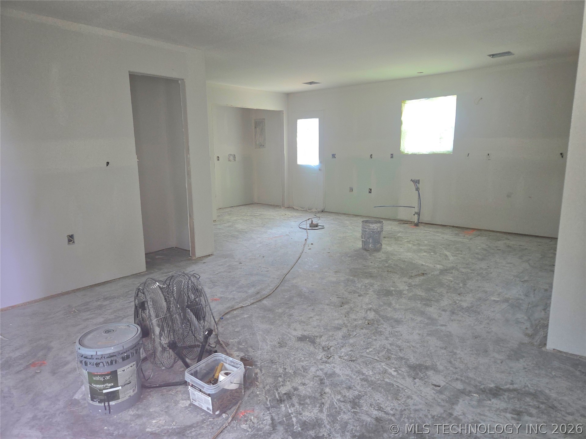 1344 W Main Avenue Property Photo 23
