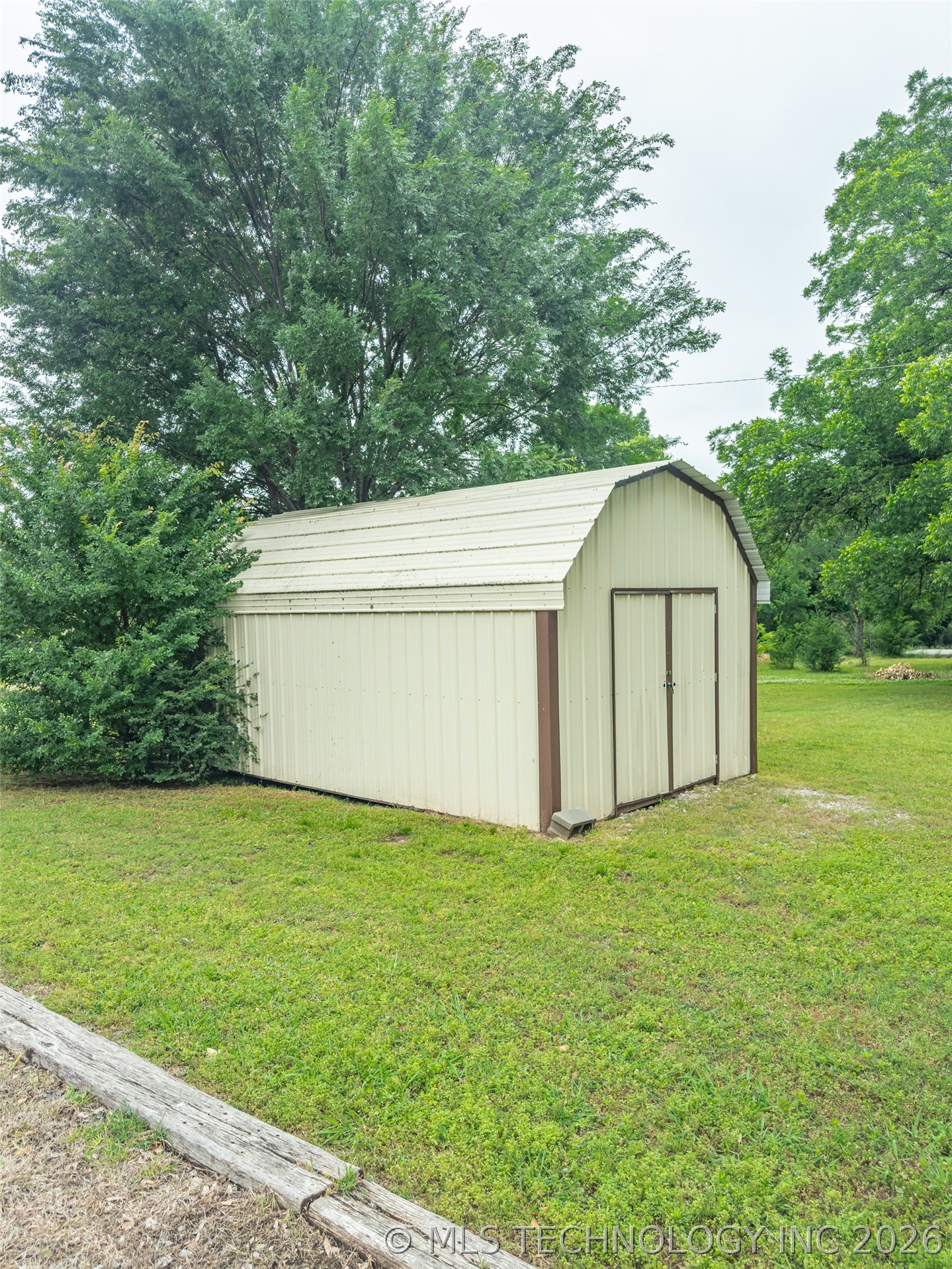 7611 Dickson Property Photo 11