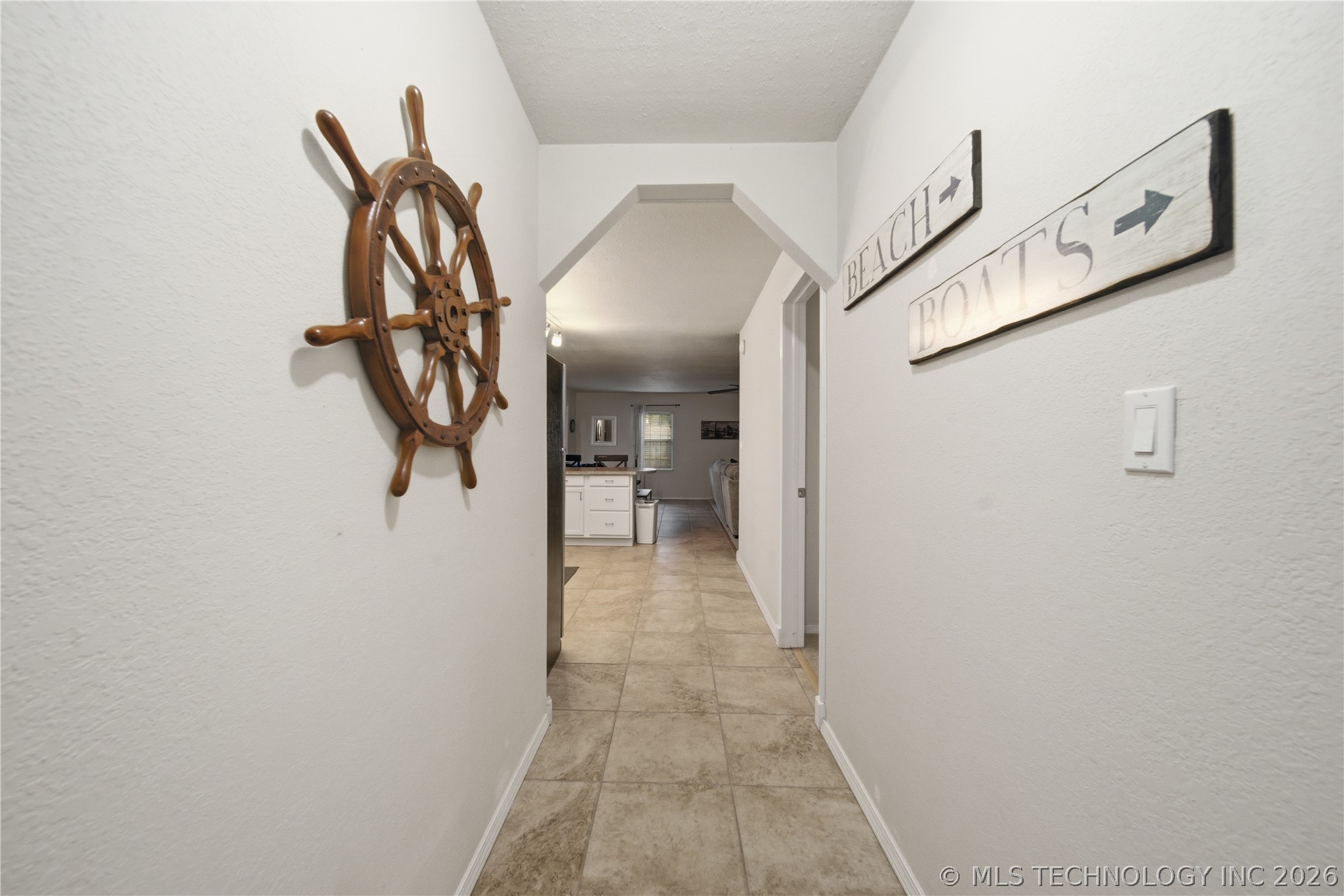 111 W Leonard Street Property Photo 8