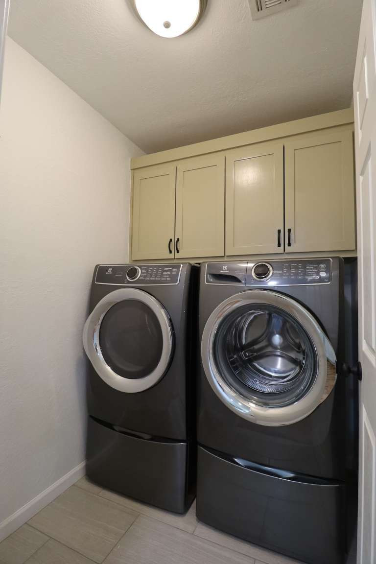 2806 W 70th Street Property Photo 26