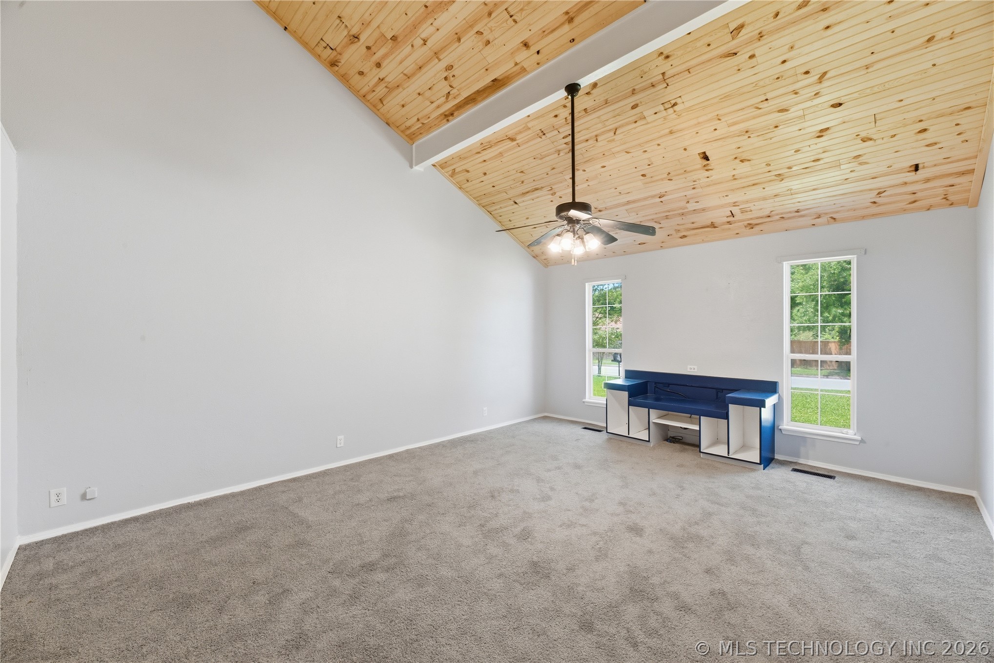 1205 N Ironwood Place Property Photo 4