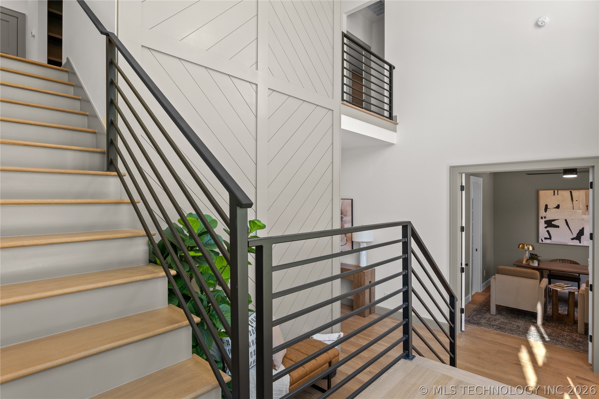 231 E 35th Place Property Photo 11