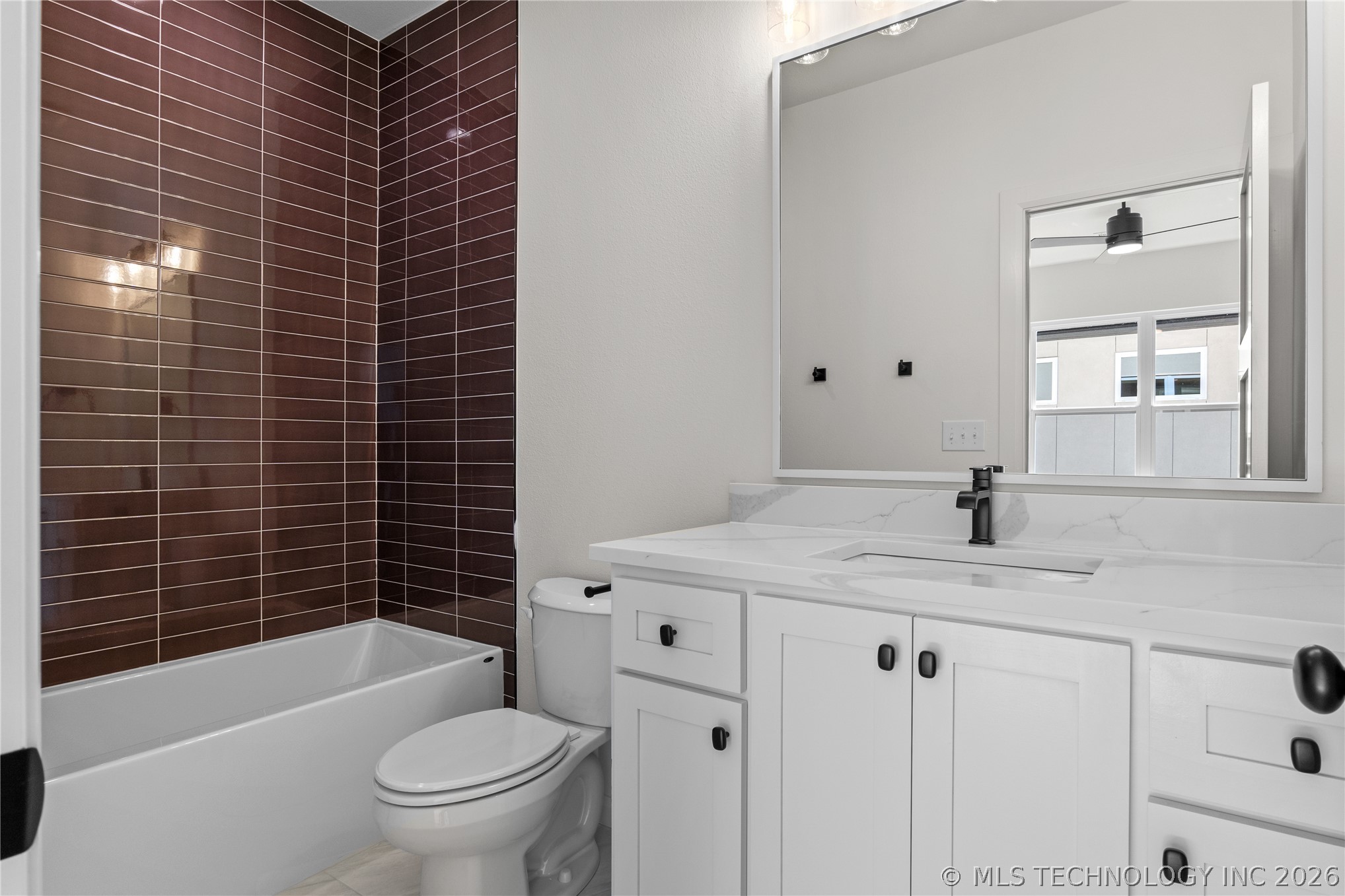 231 E 35th Place Property Photo 82