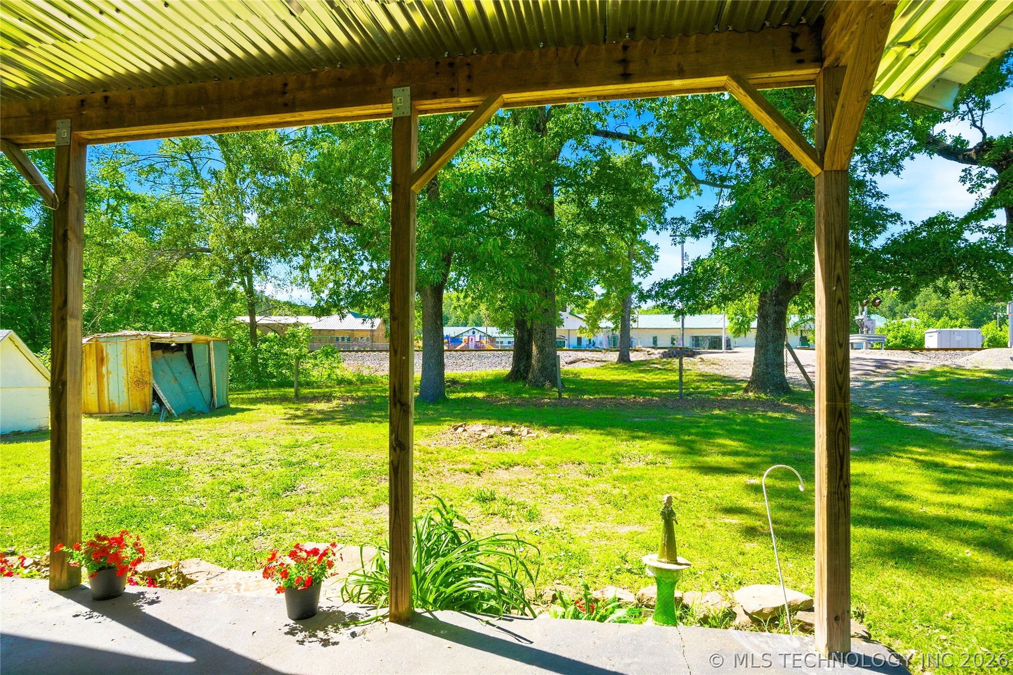 464220 E 888 Road Property Photo 7