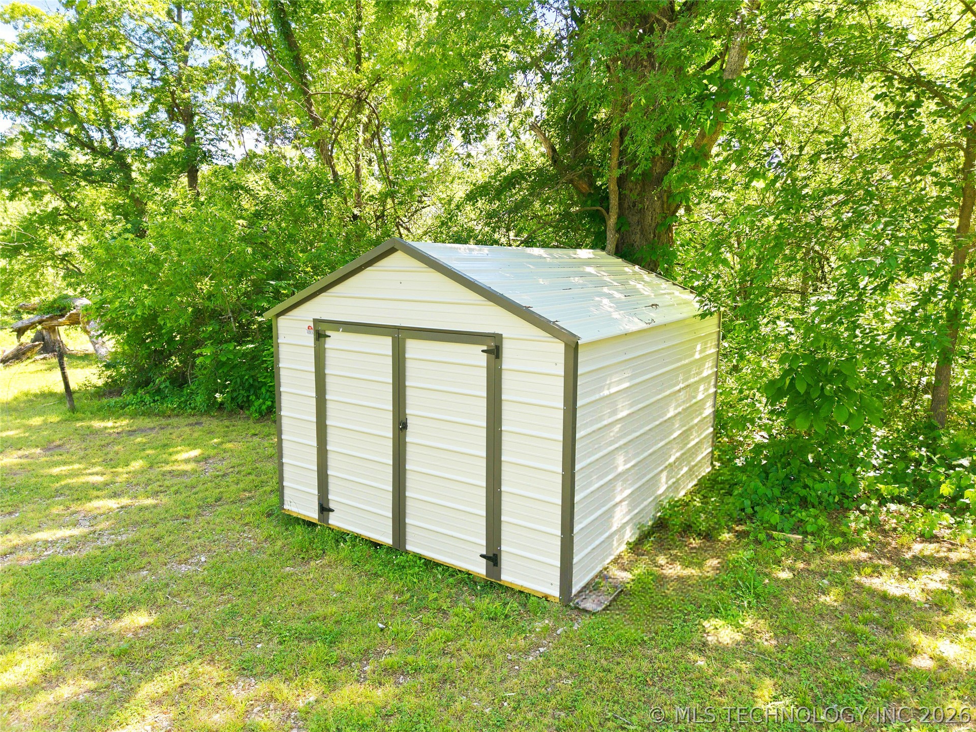 464220 E 888 Road Property Photo 10