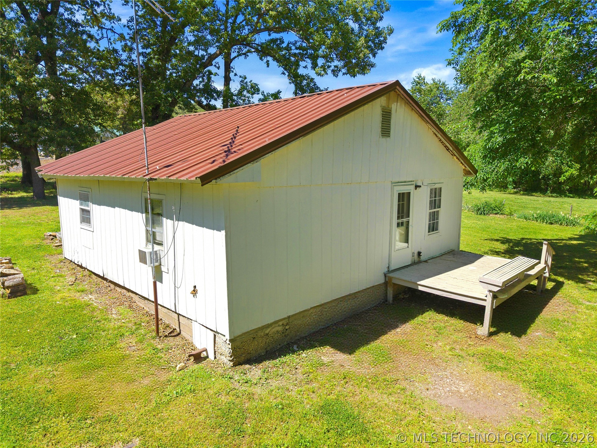 464220 E 888 Road Property Photo 12