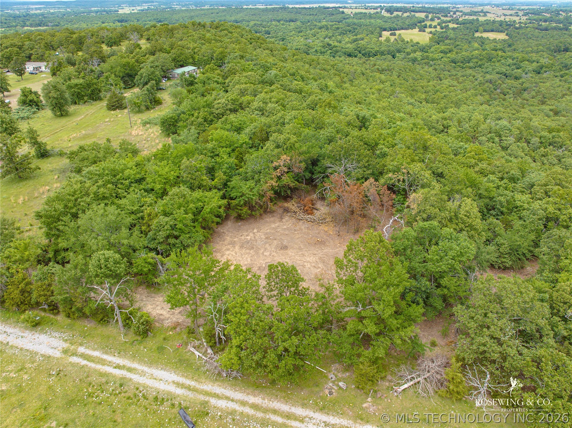 Pine Tree Road Property Photo 21