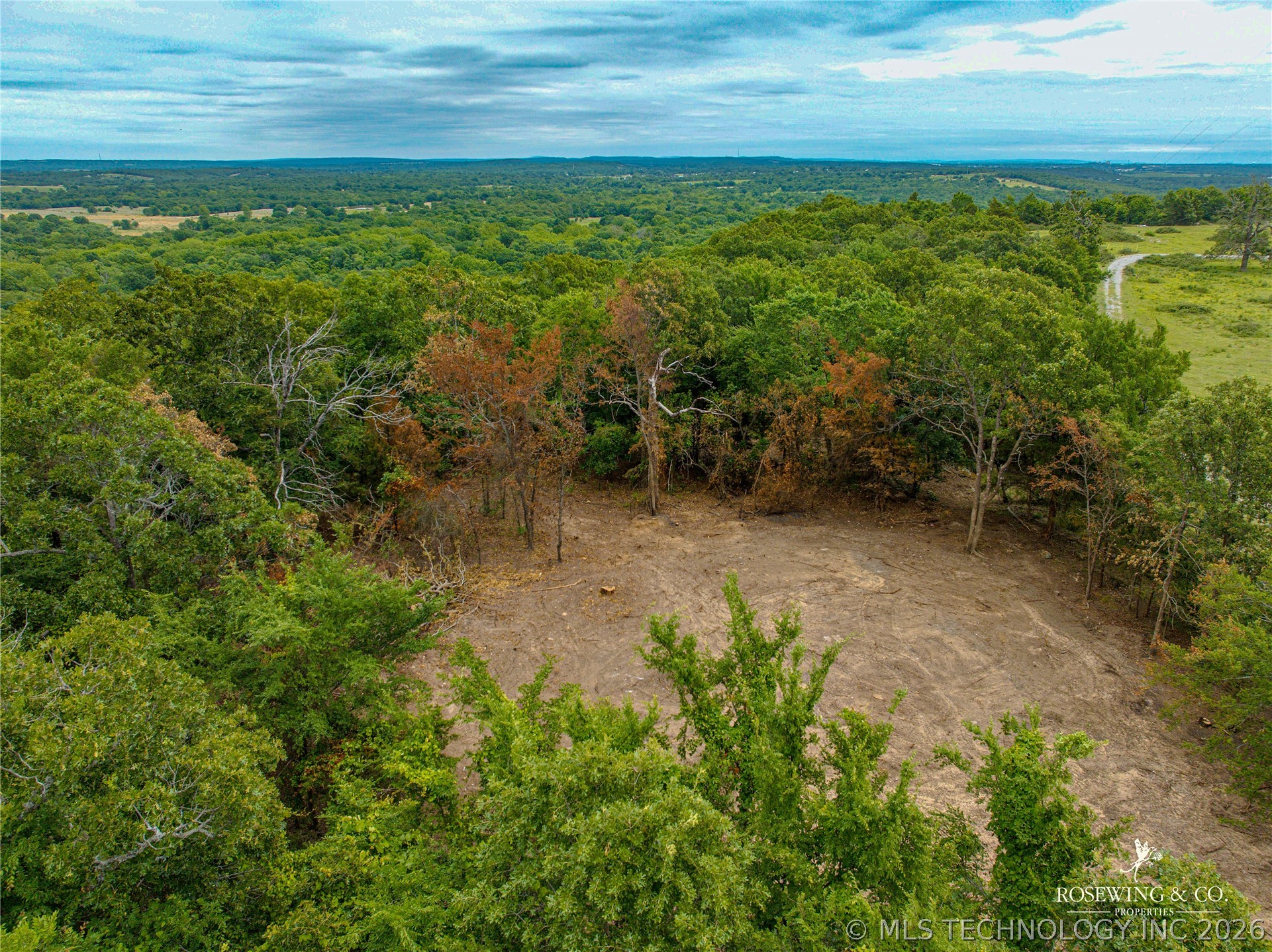 Pine Tree Road Property Photo 27