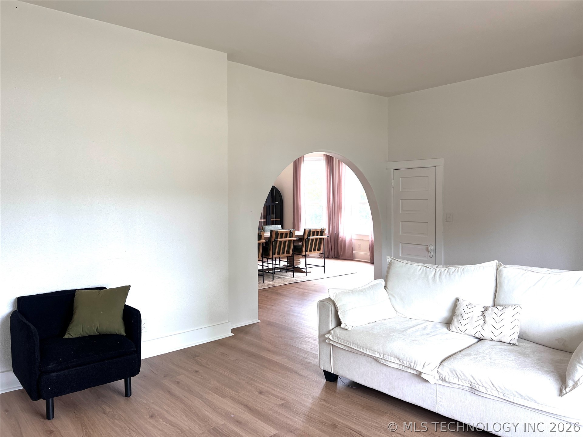 70 E Washington Avenue Property Photo 17