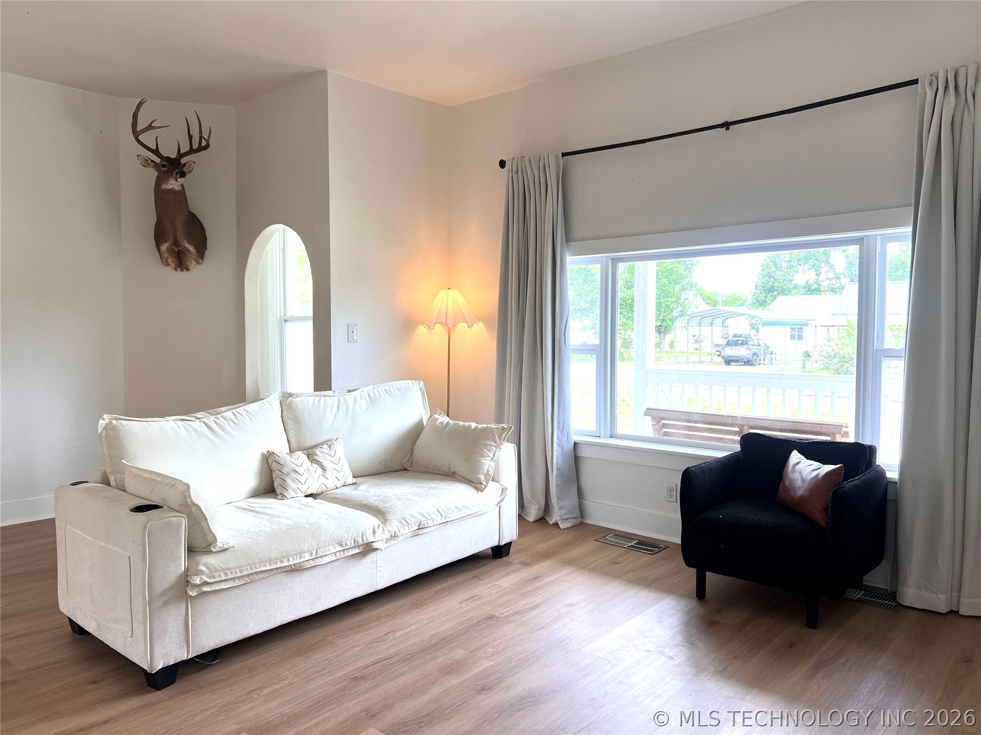 70 E Washington Avenue Property Photo 18