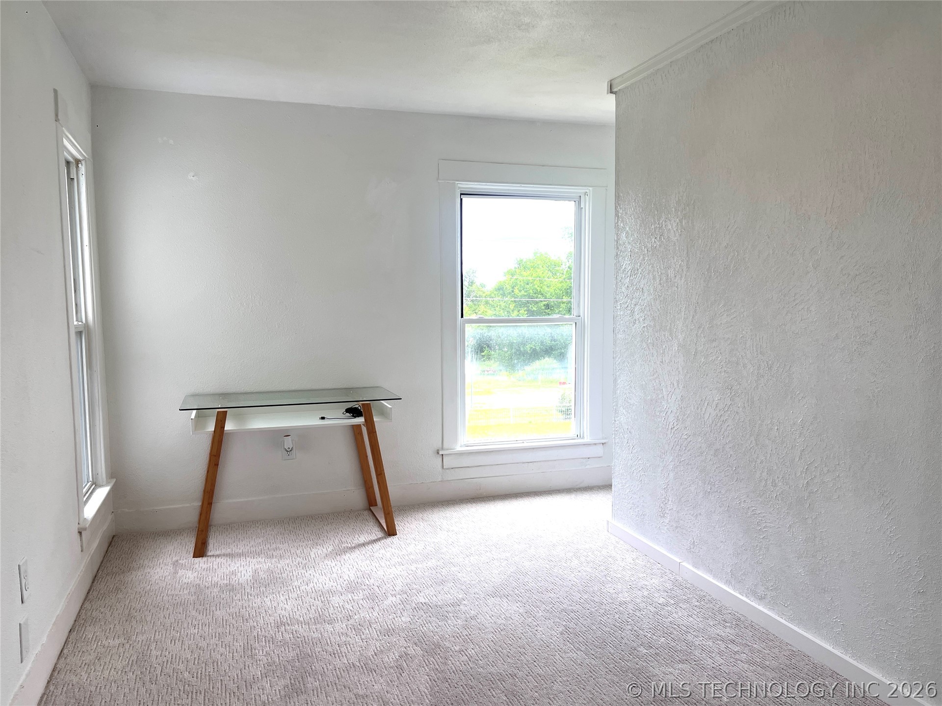 70 E Washington Avenue Property Photo 28