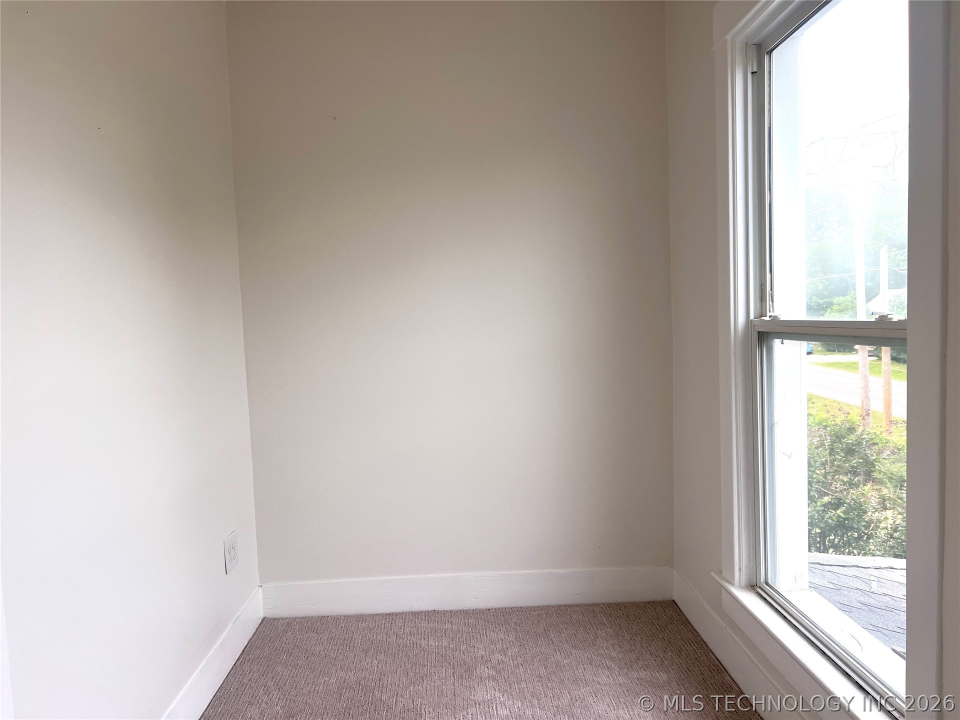 70 E Washington Avenue Property Photo 33