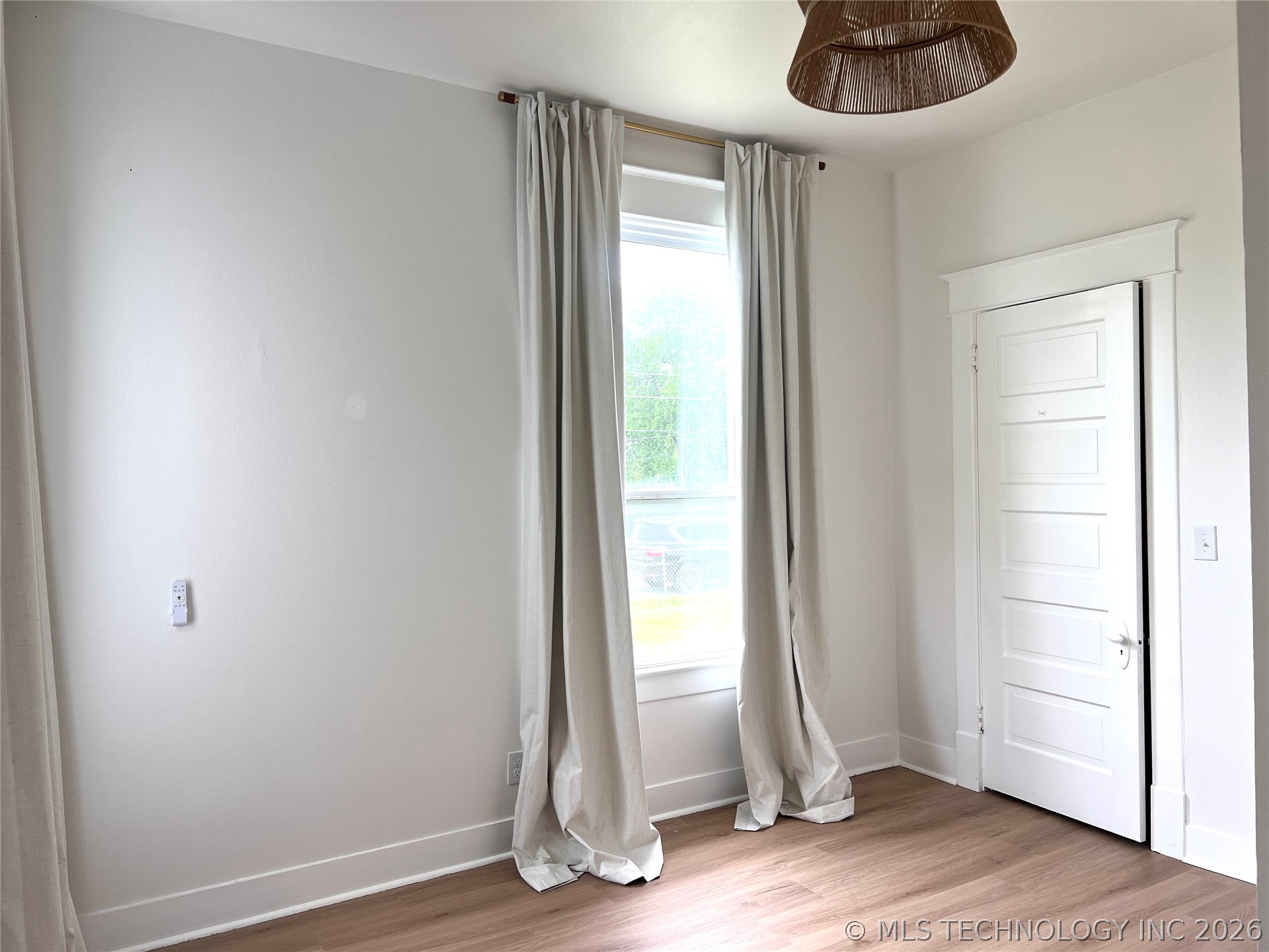 70 E Washington Avenue Property Photo 36