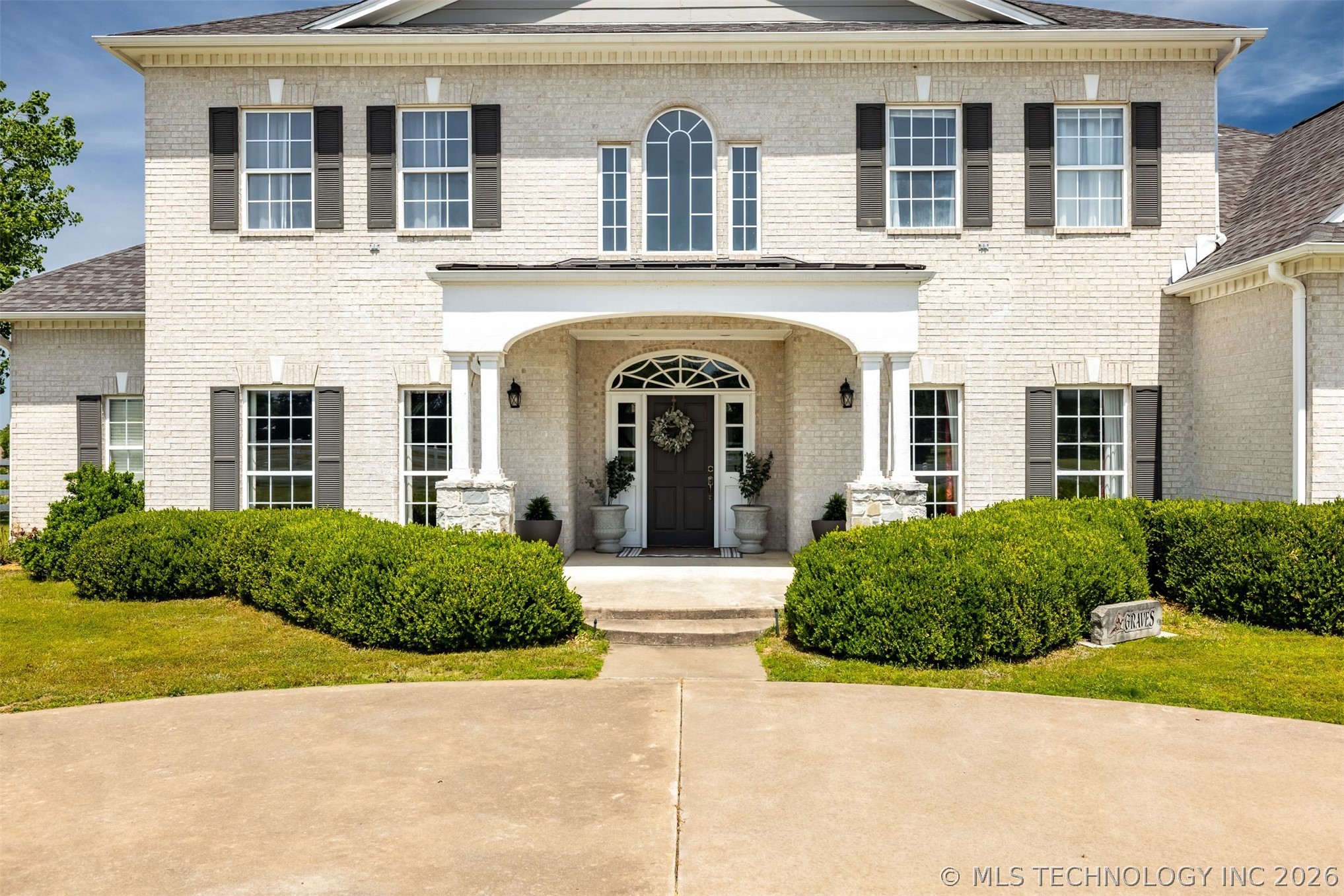 600 Laury Lane Property Photo 7