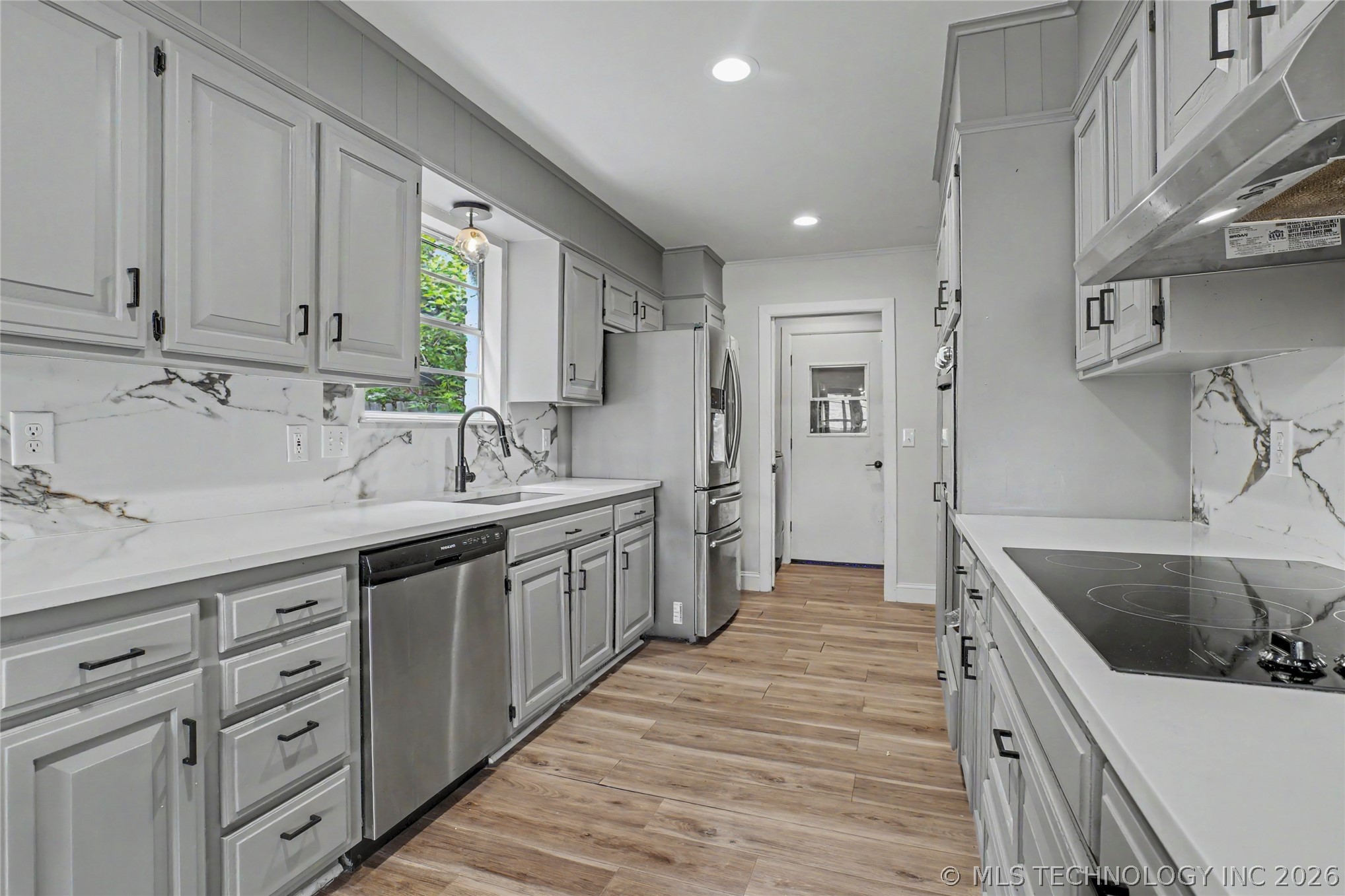 10214 E 24th Street Property Photo 13