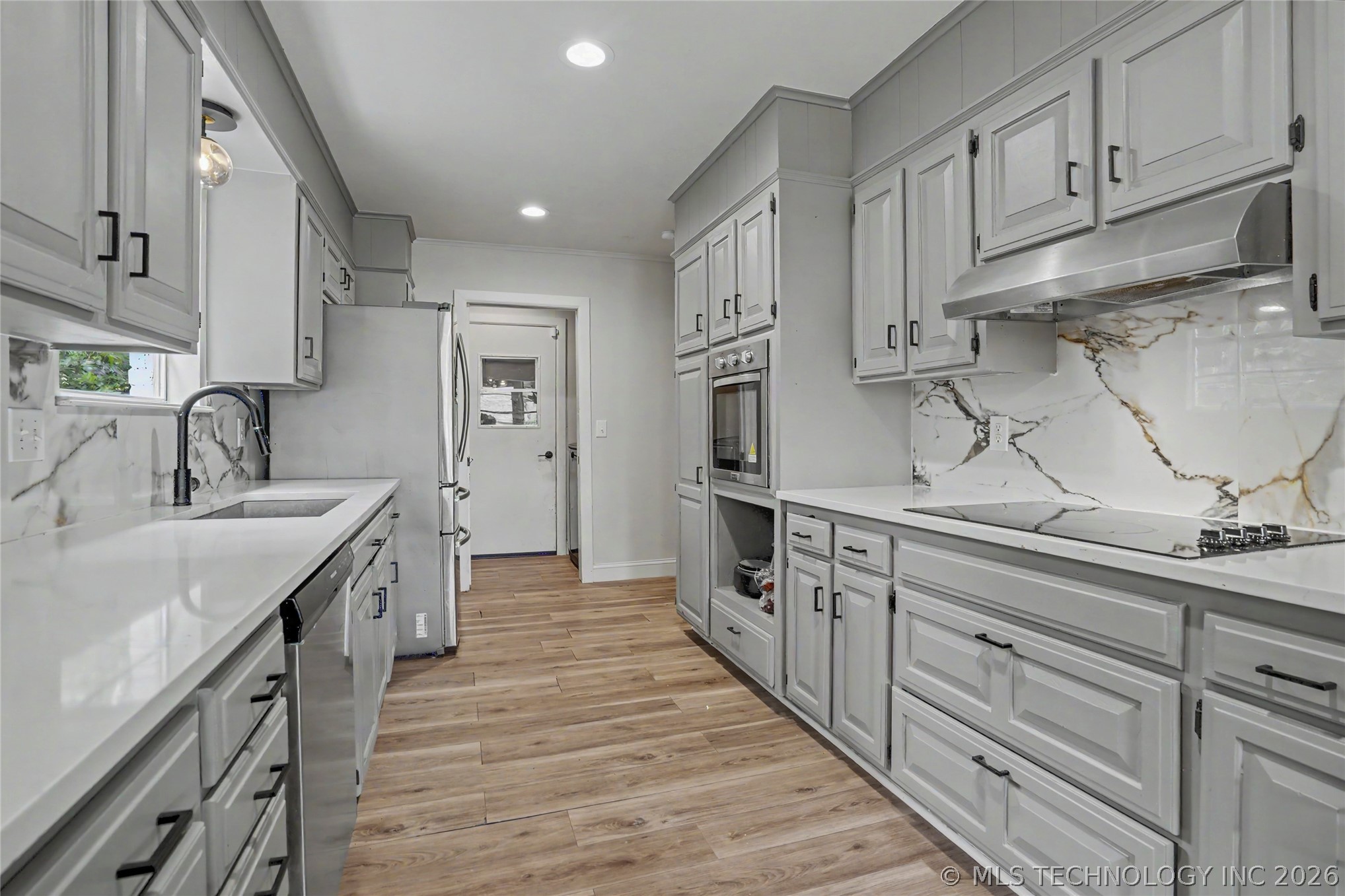 10214 E 24th Street Property Photo 14