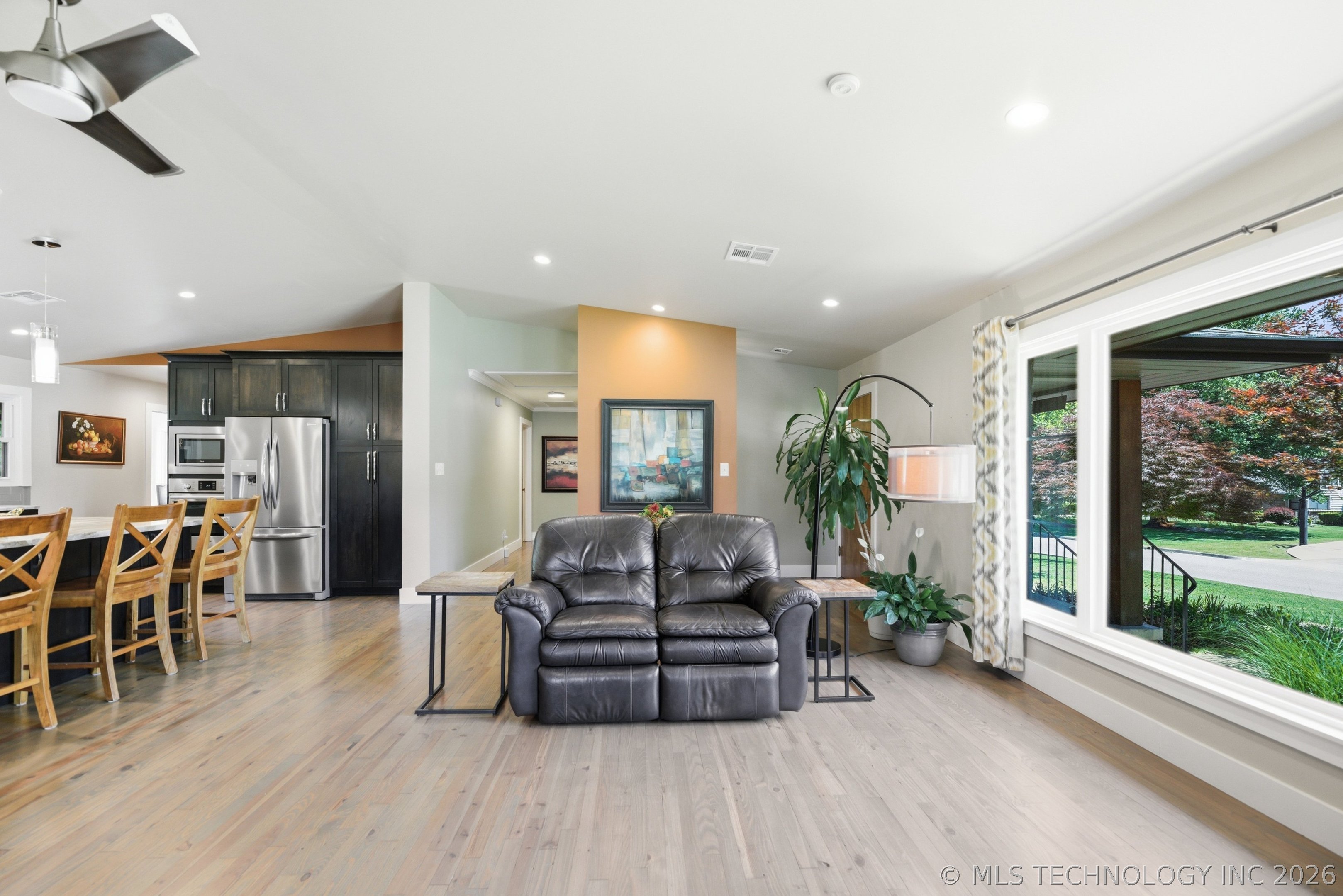 3105 E 28th Street Property Photo 6