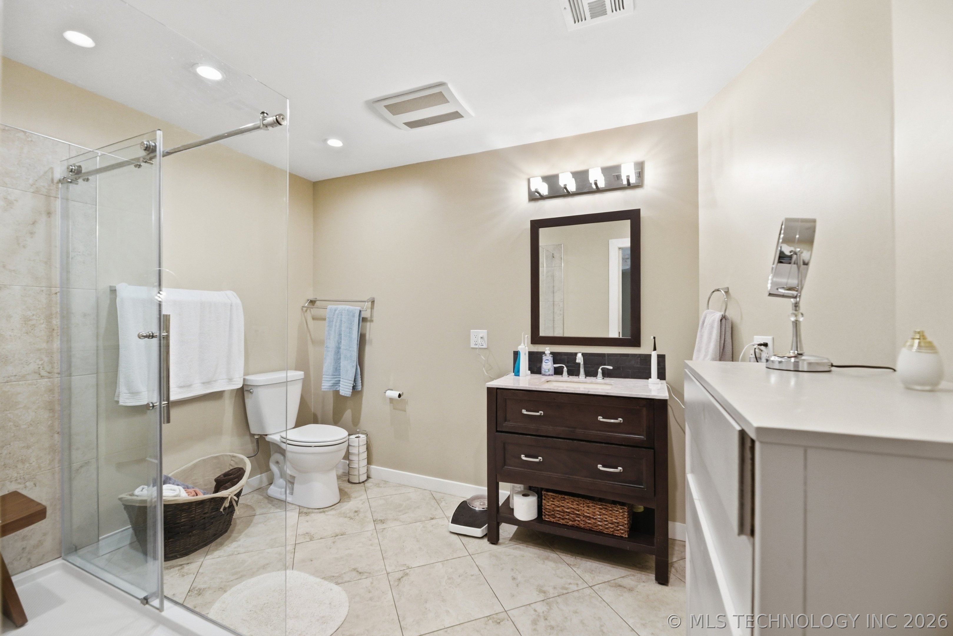 3105 E 28th Street Property Photo 22