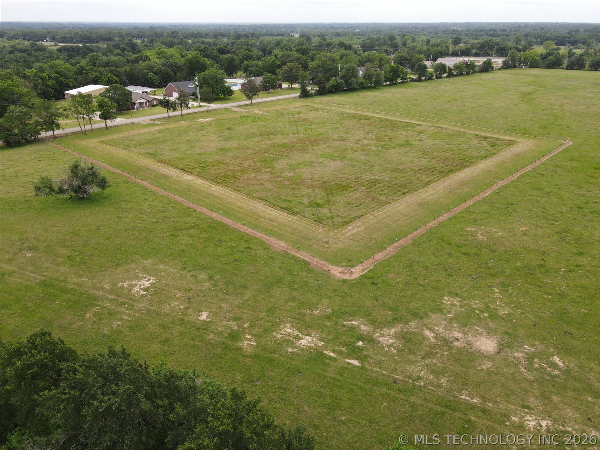 1 N 4285 Road N Property Photo 4