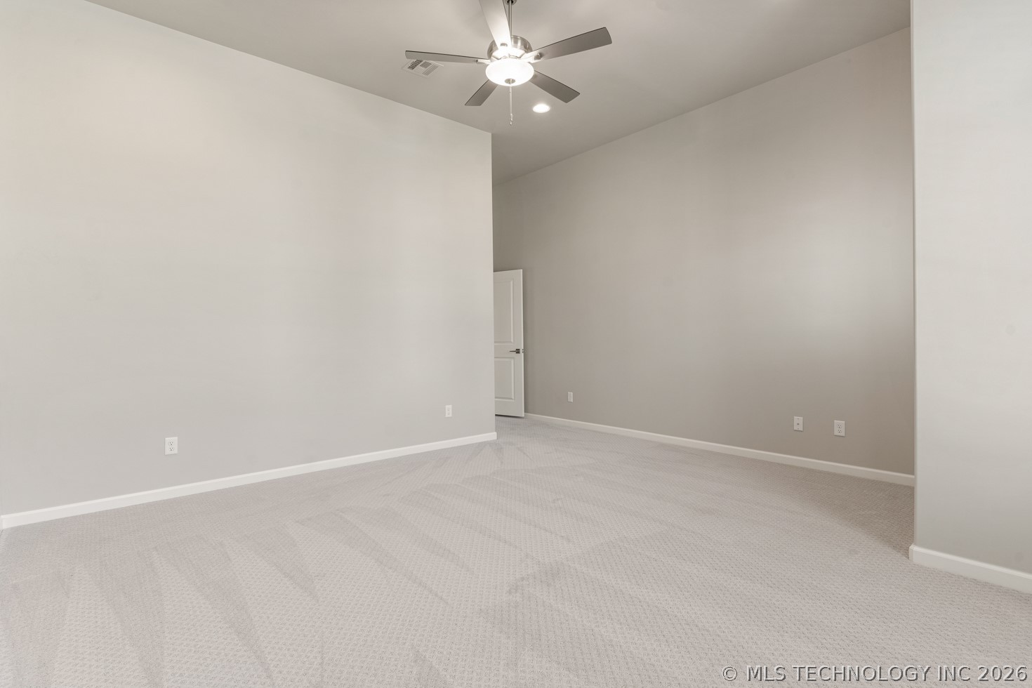 1507 Cedarwood Drive Property Photo 7