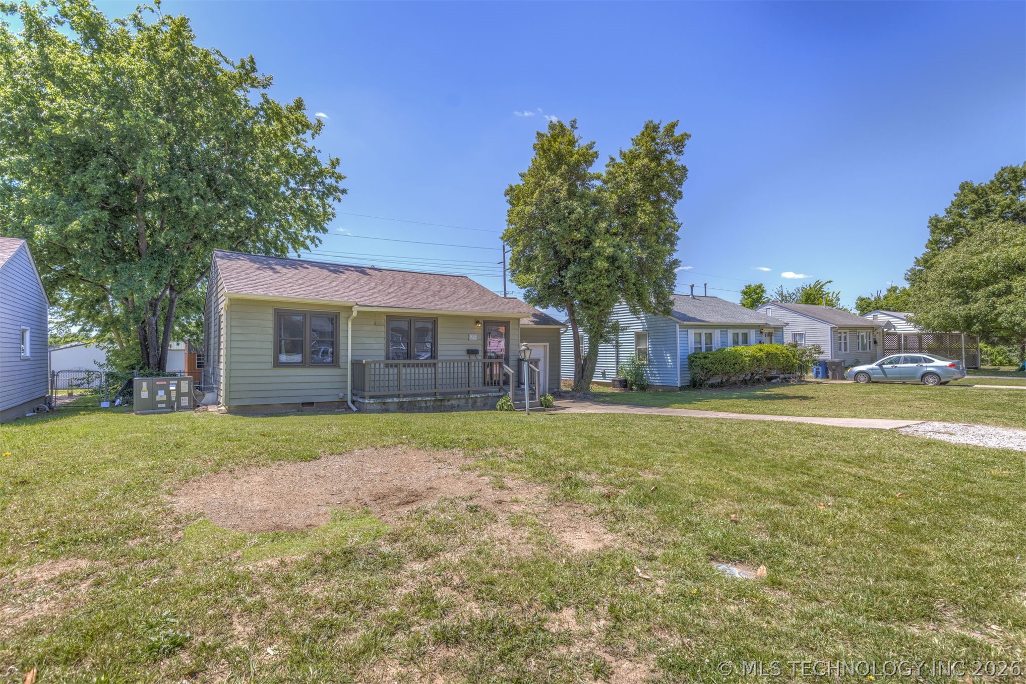 5116 E Cameron Street Property Photo 5