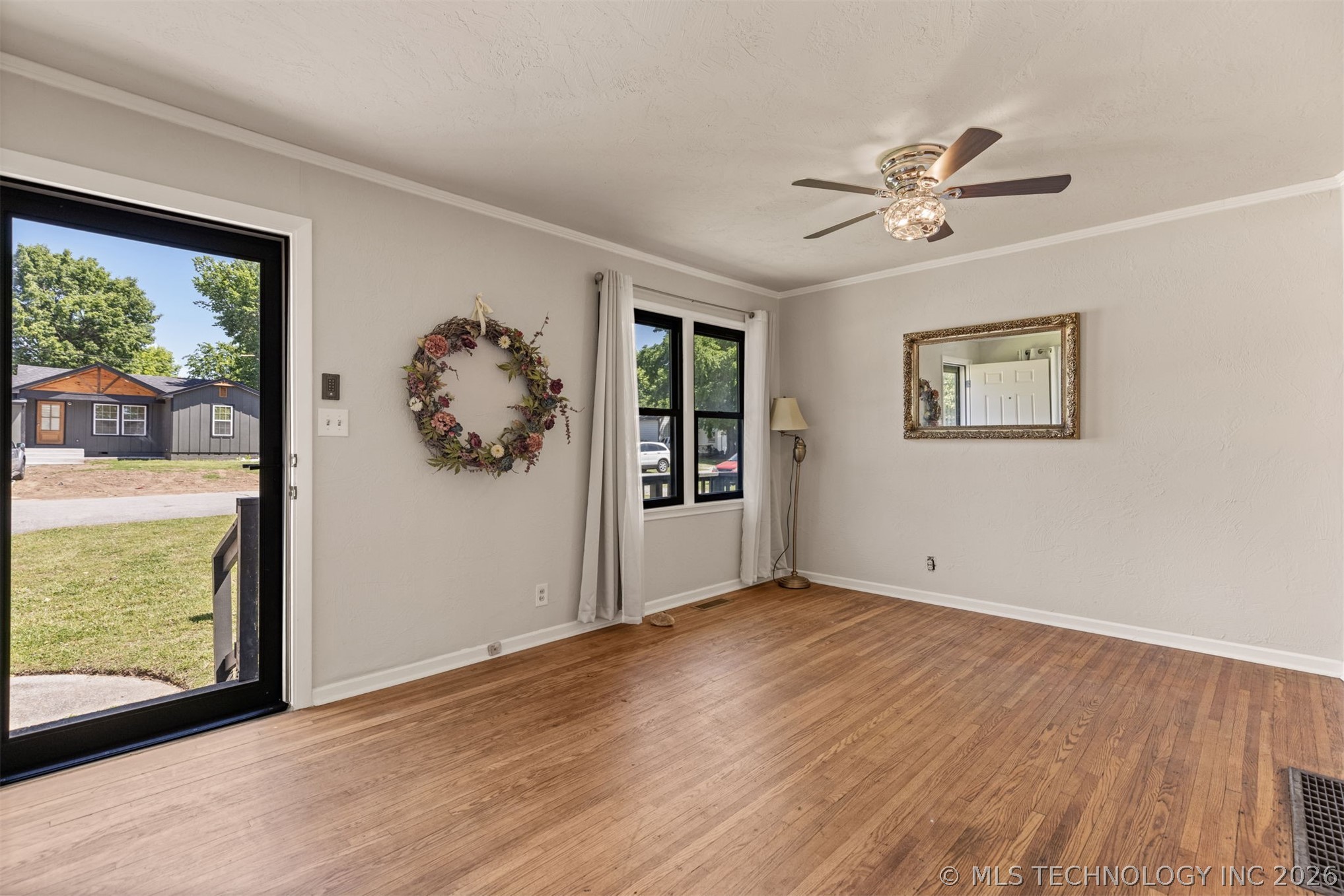 5116 E Cameron Street Property Photo 13
