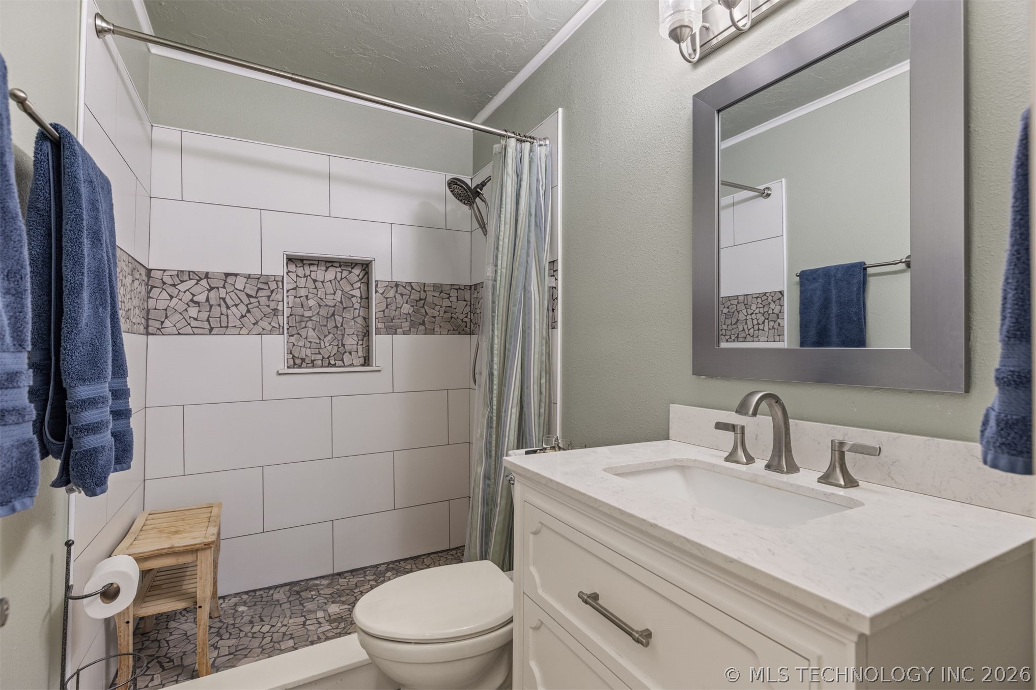 5116 E Cameron Street Property Photo 47