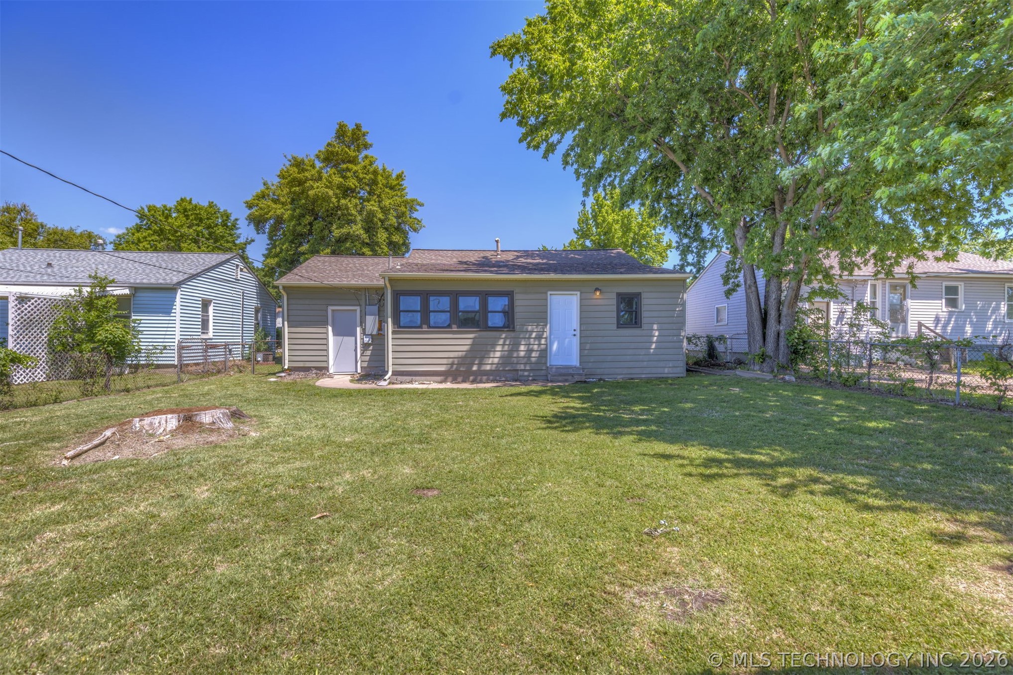 5116 E Cameron Street Property Photo 49