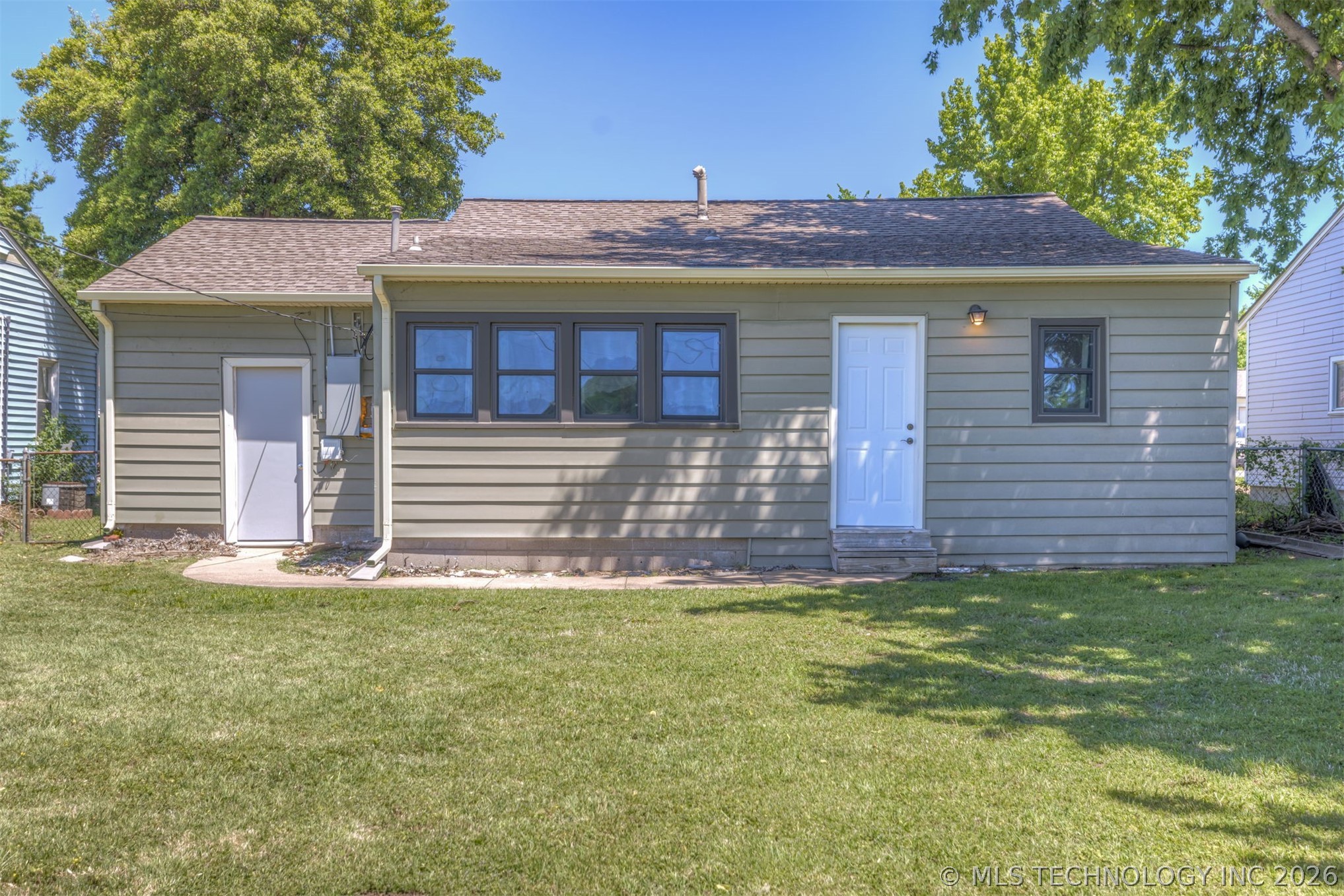 5116 E Cameron Street Property Photo 50