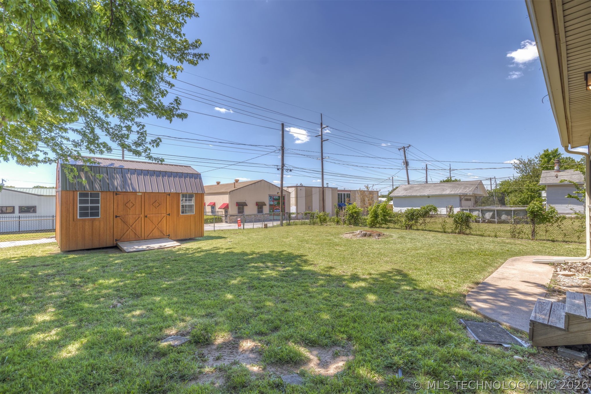 5116 E Cameron Street Property Photo 52