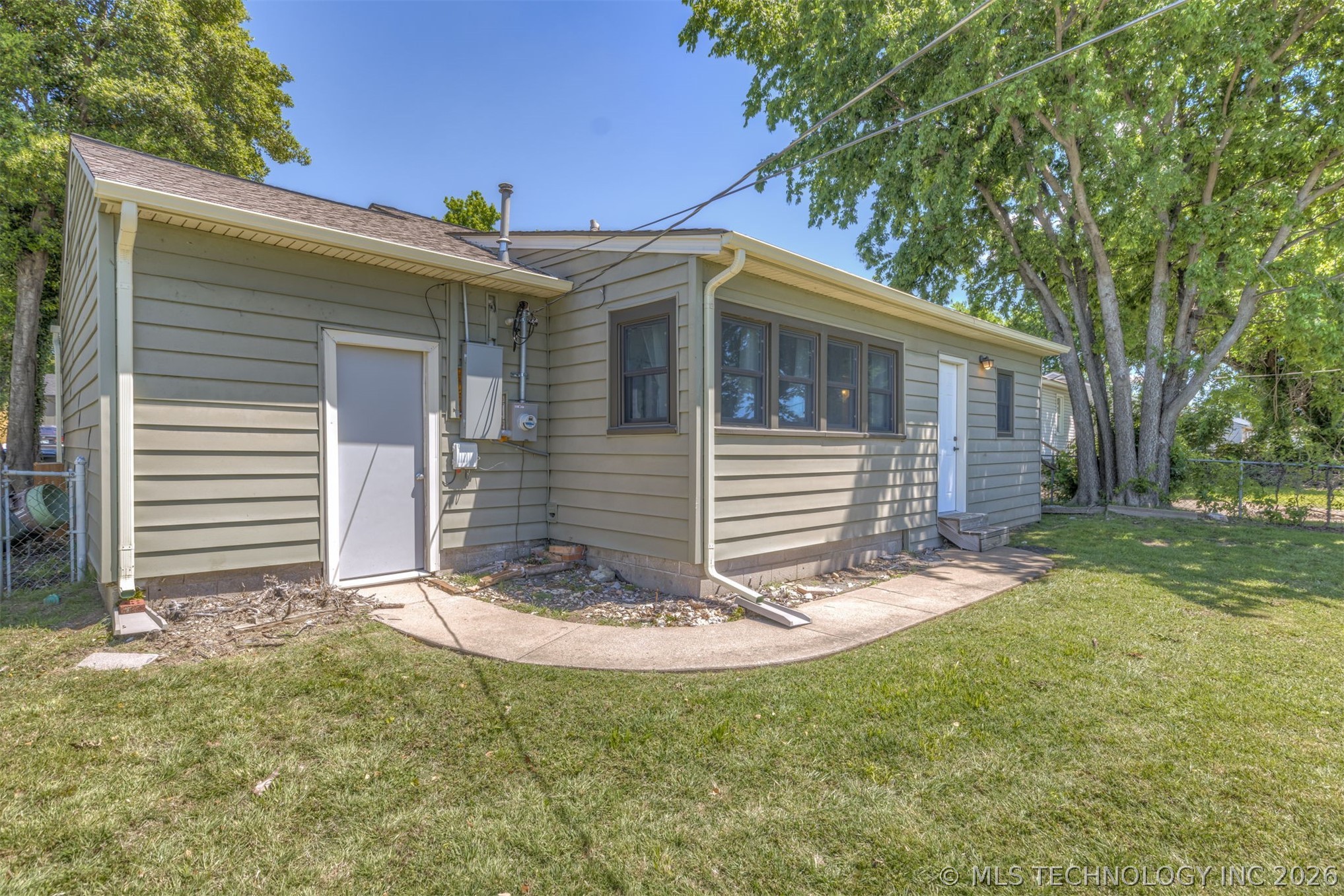 5116 E Cameron Street Property Photo 53