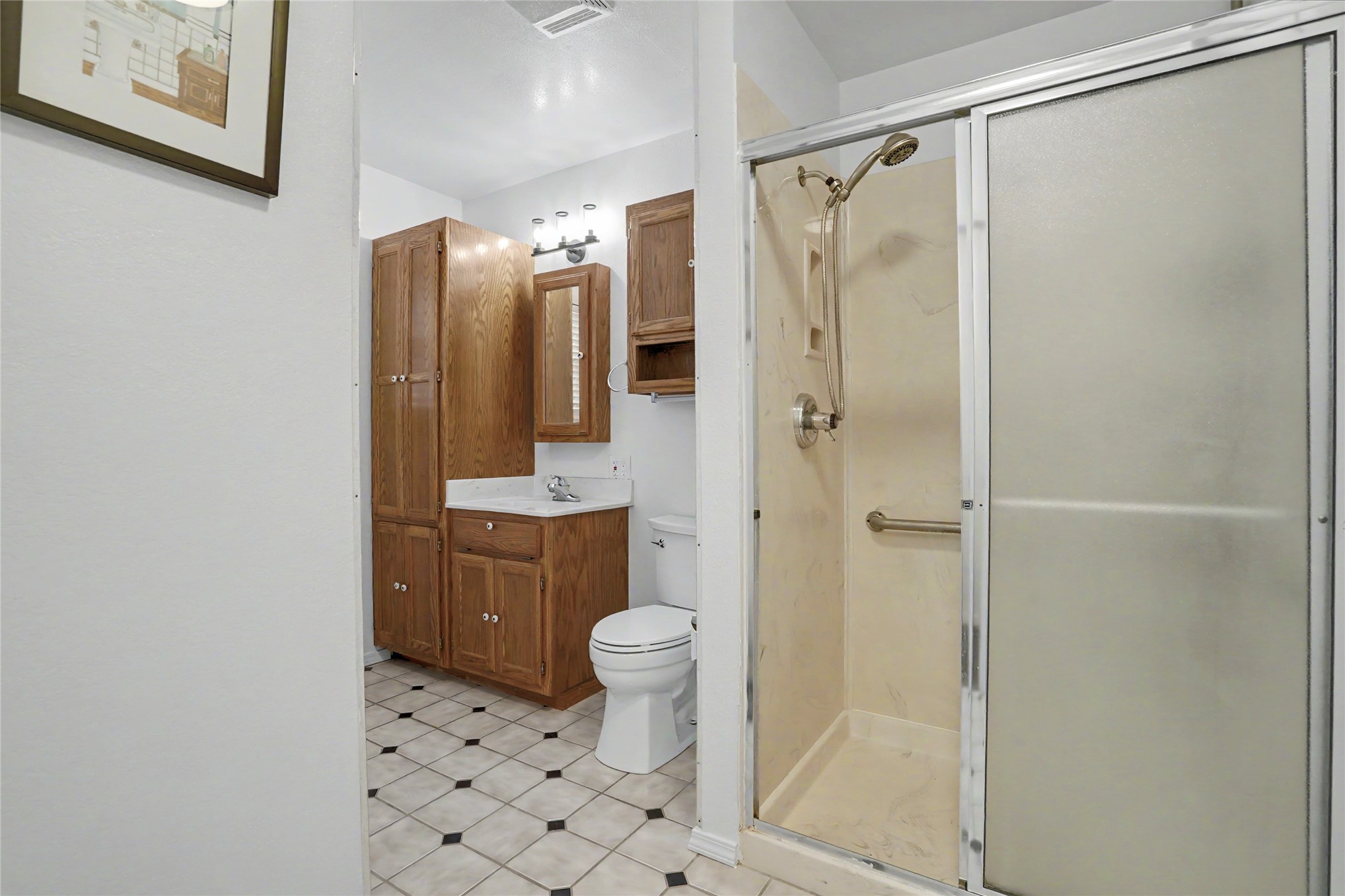 2636 E 14th Street Property Photo 25