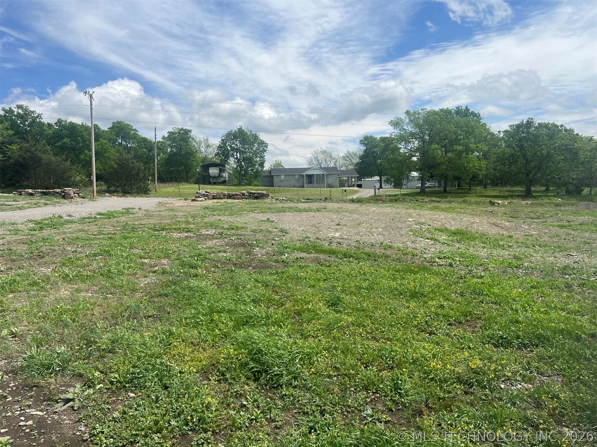 16981 W 828 Road Property Photo 6