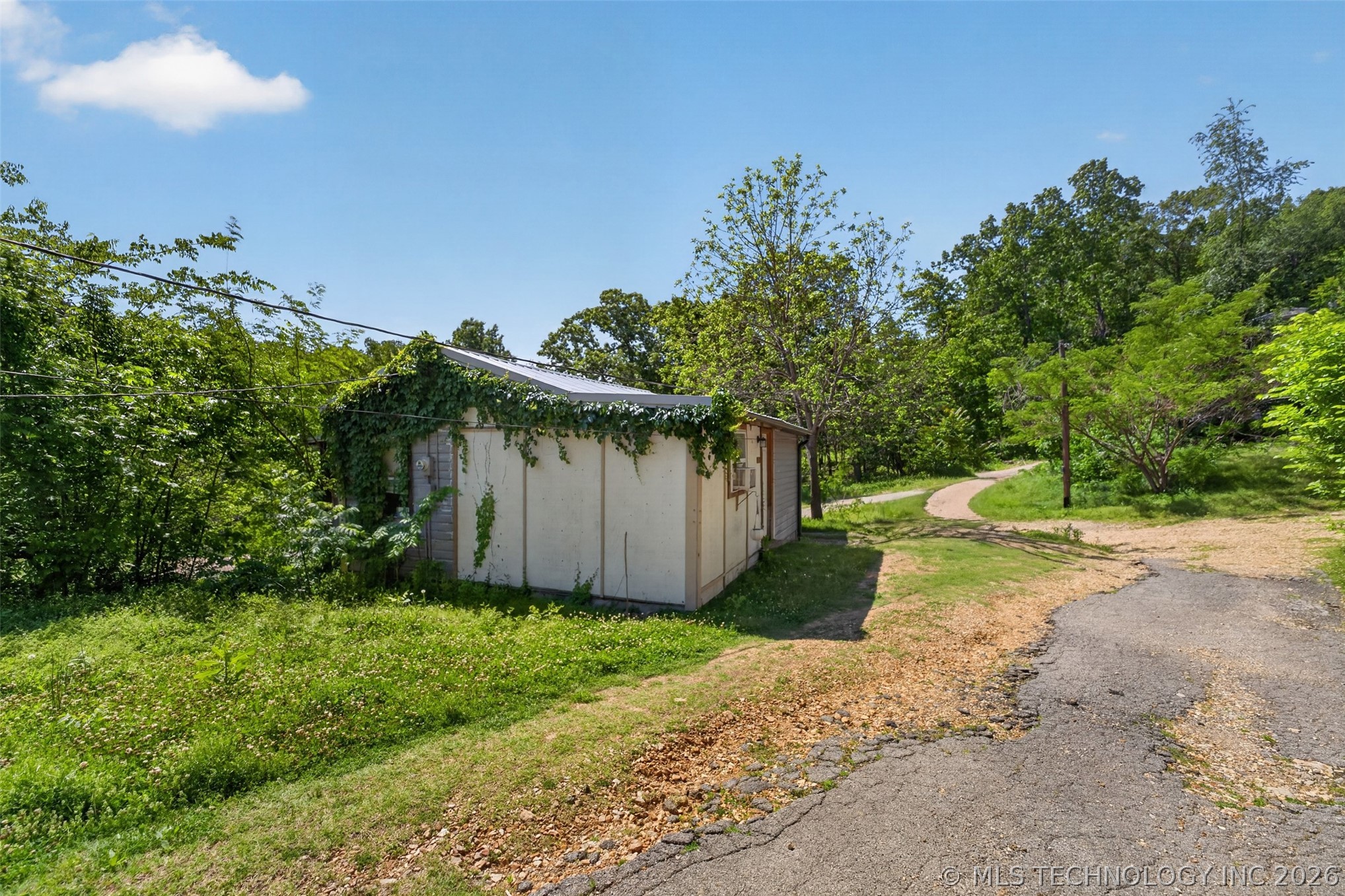 9207 N 447 Road Property Photo 22