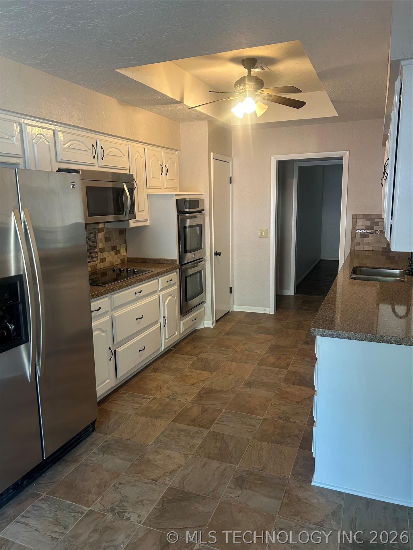 2913 Springdale Lane Property Photo 12